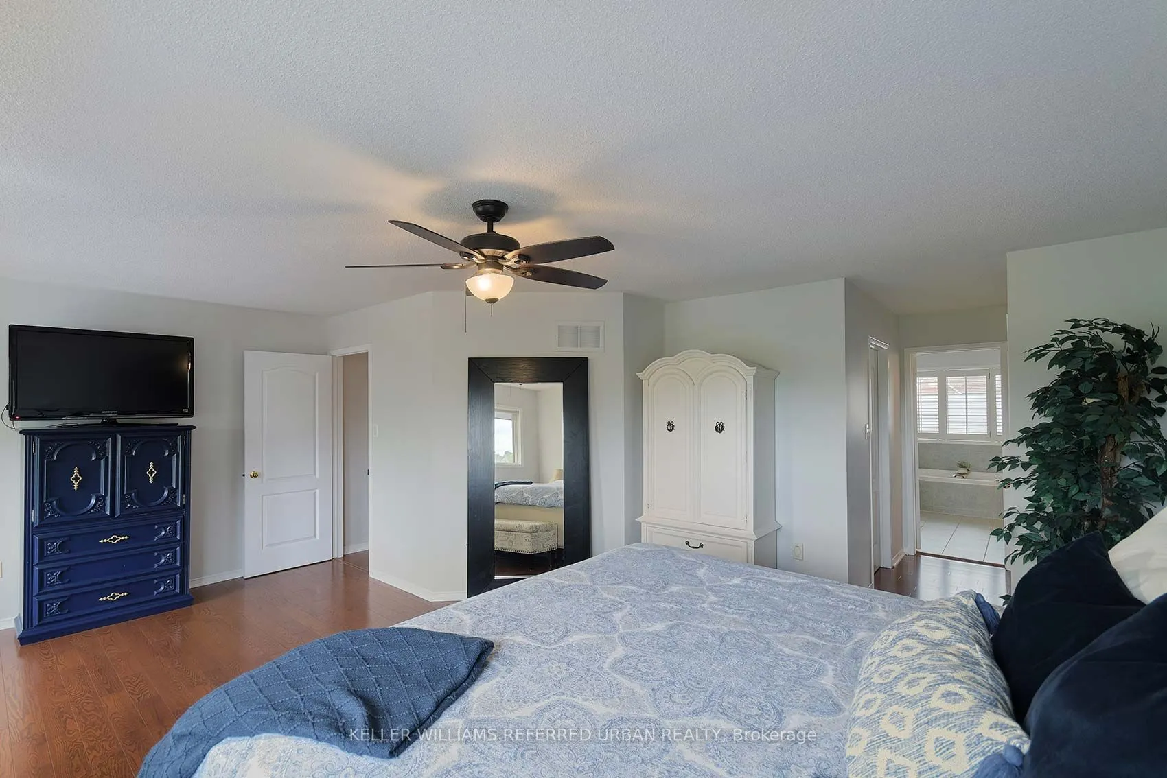 466 Silken Laumann Drive