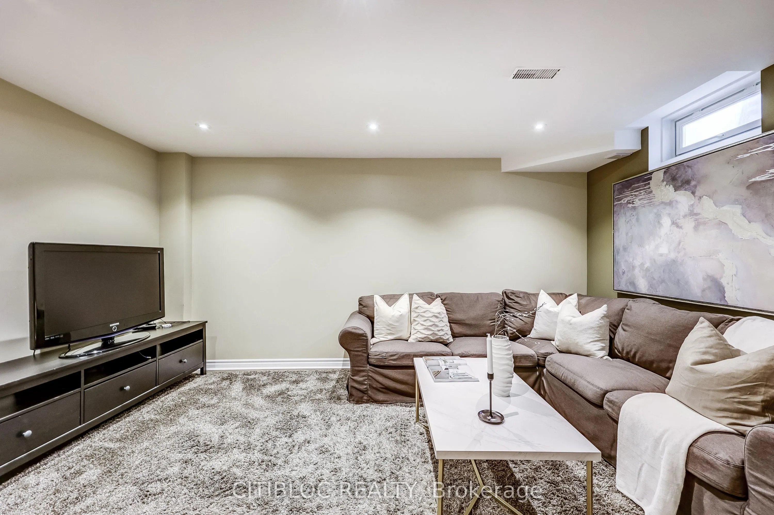 23 Evaridge Drive