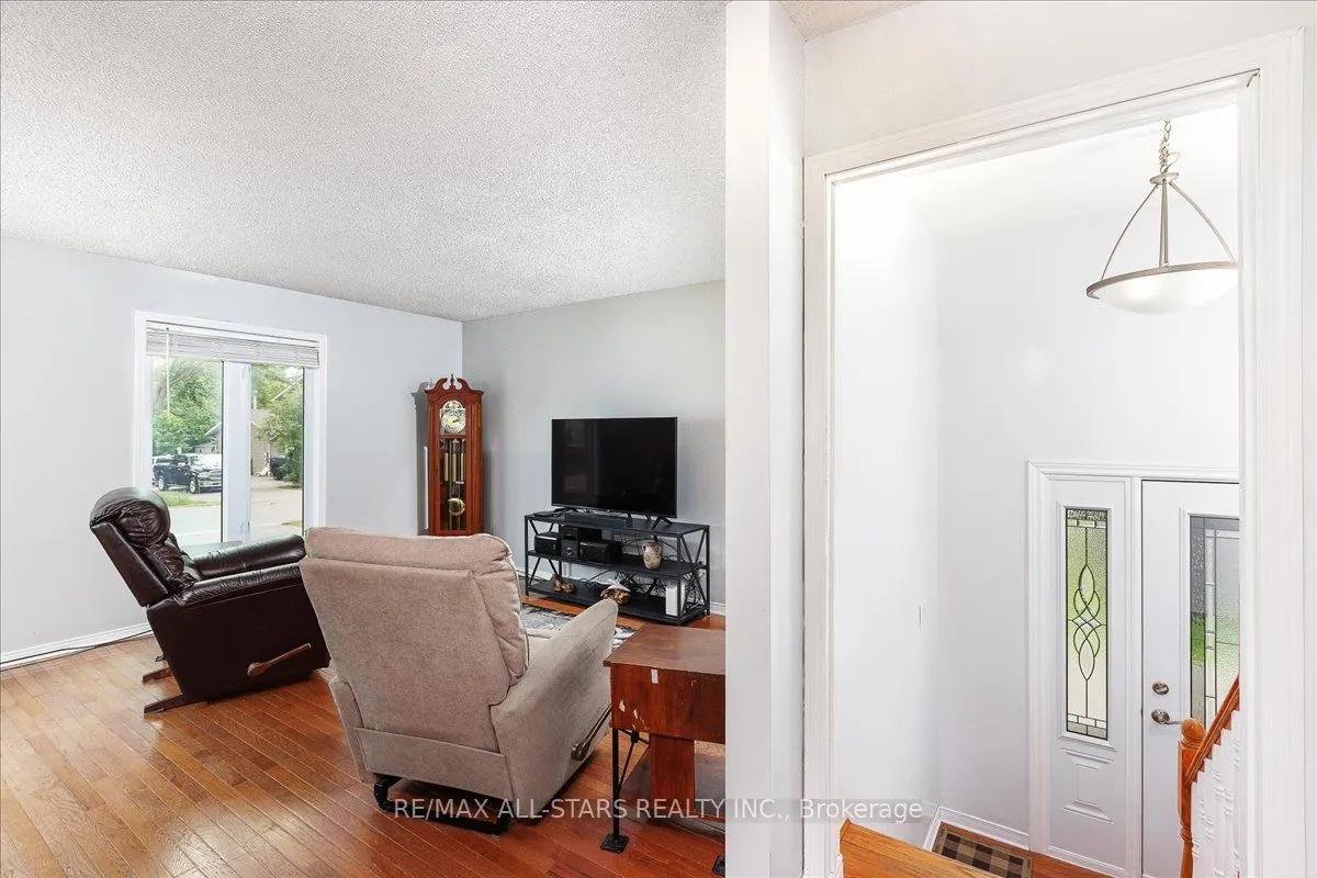 166 Silas Boulevard