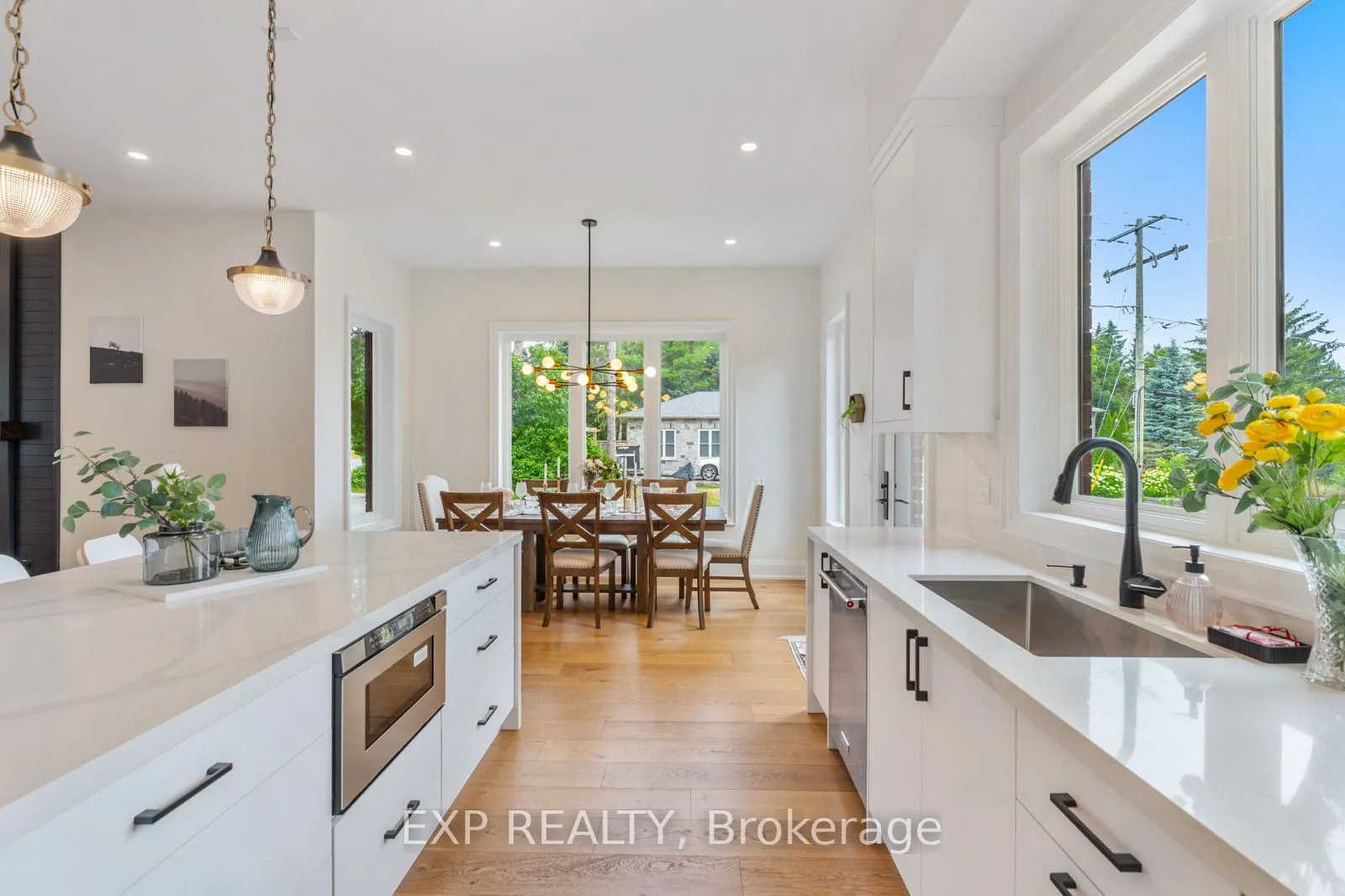 271 Main Street N