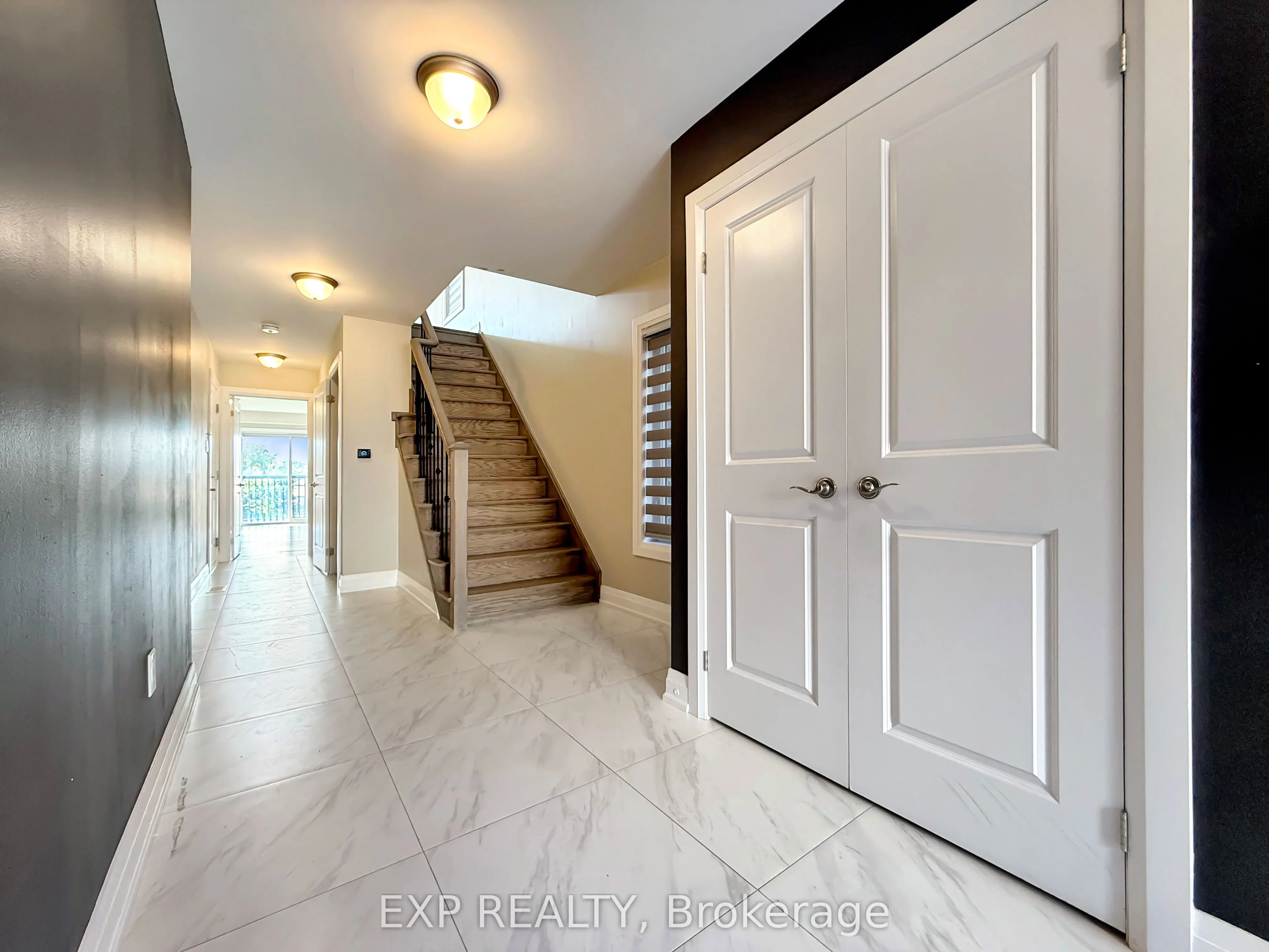 922 Isaac Phillips Way