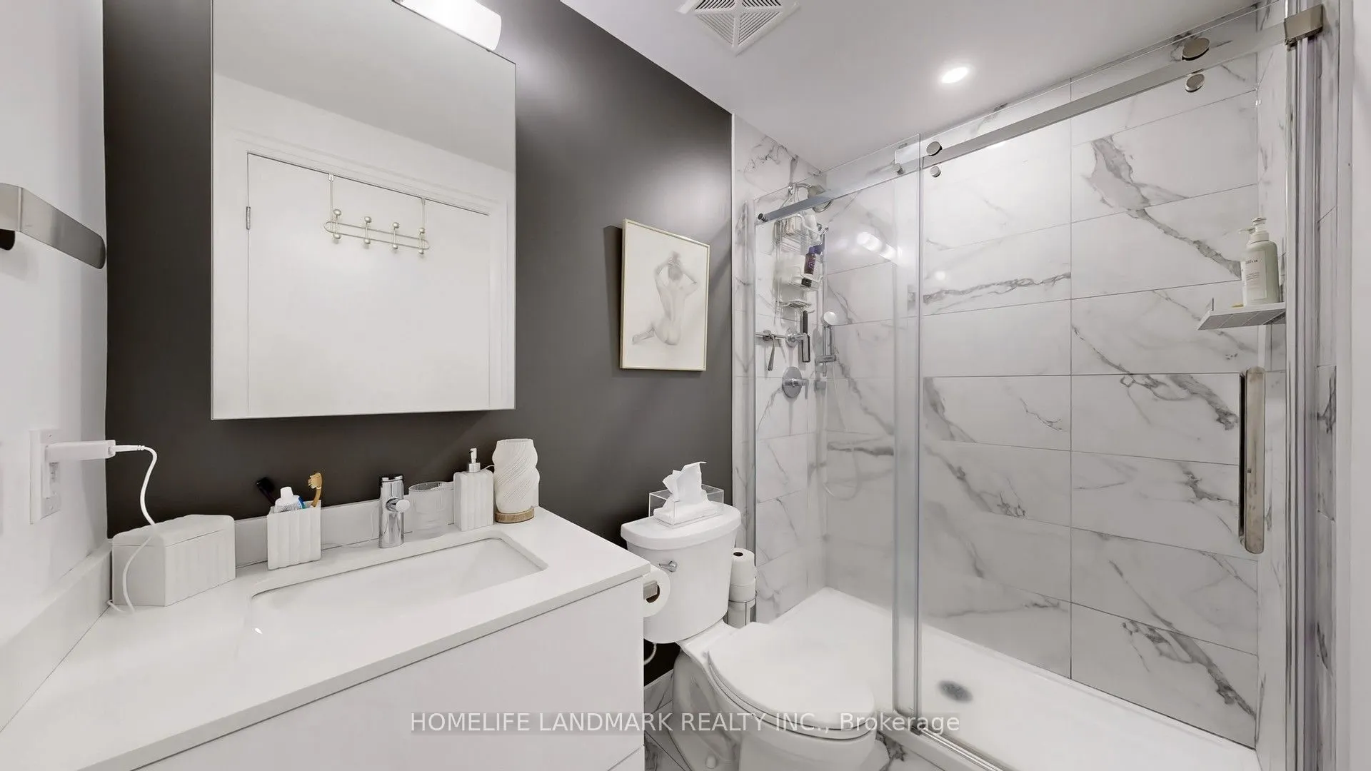 6 David Eyer Road, #812