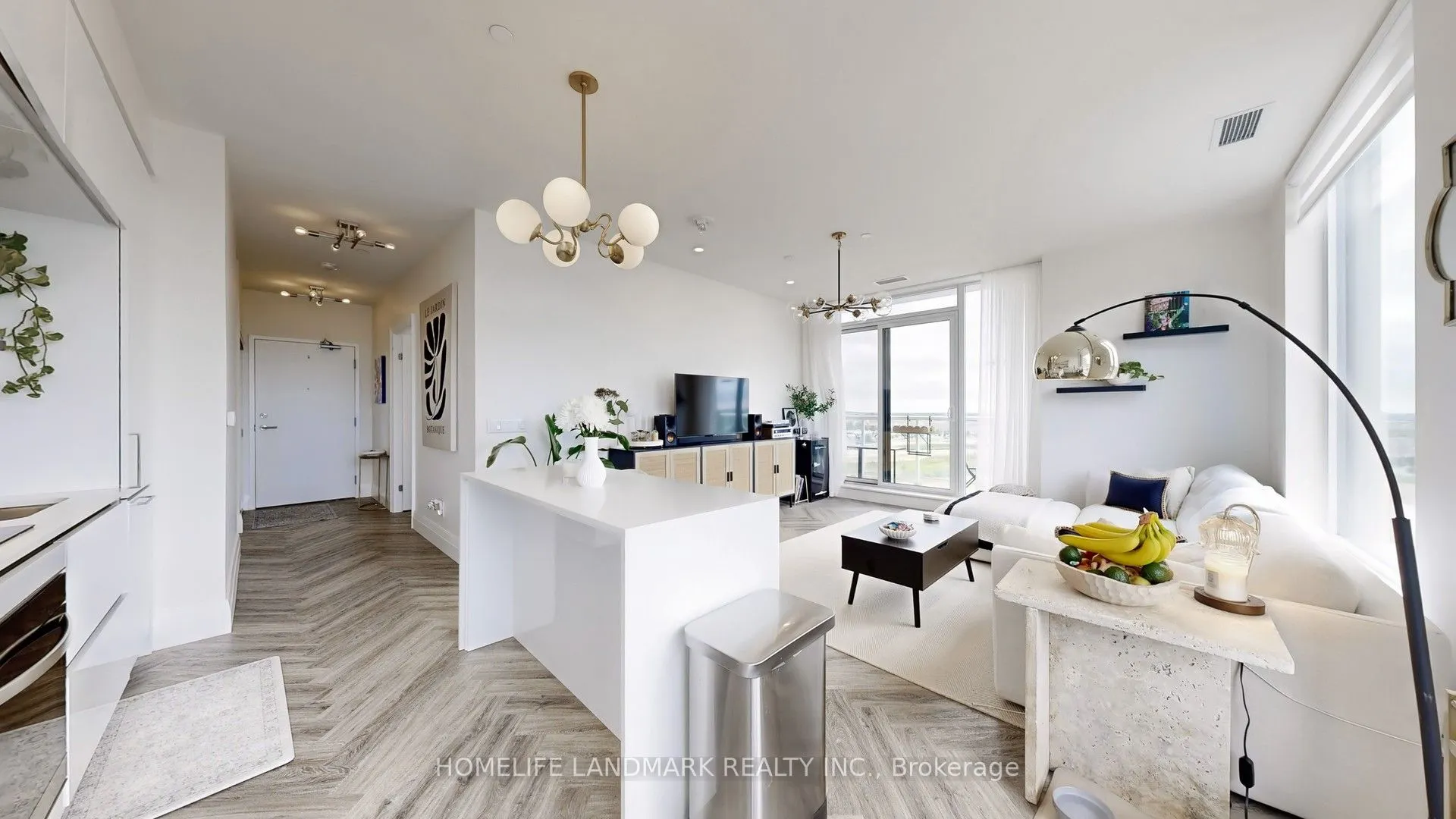 6 David Eyer Road, #812