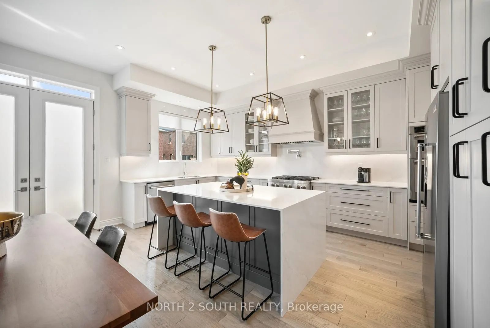 25 Pine Heights Drive