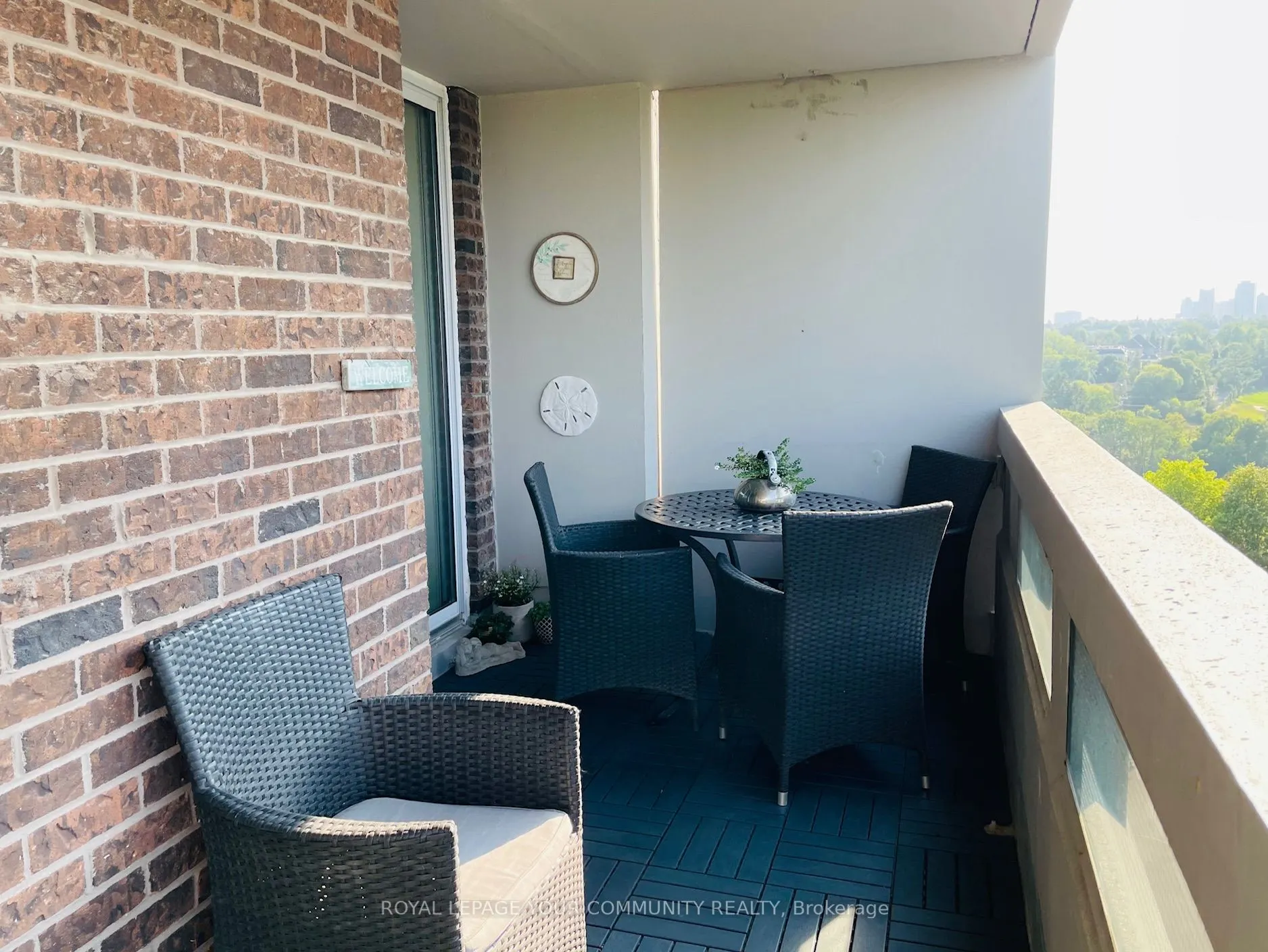 50 Inverlochy Boulevard, #1004