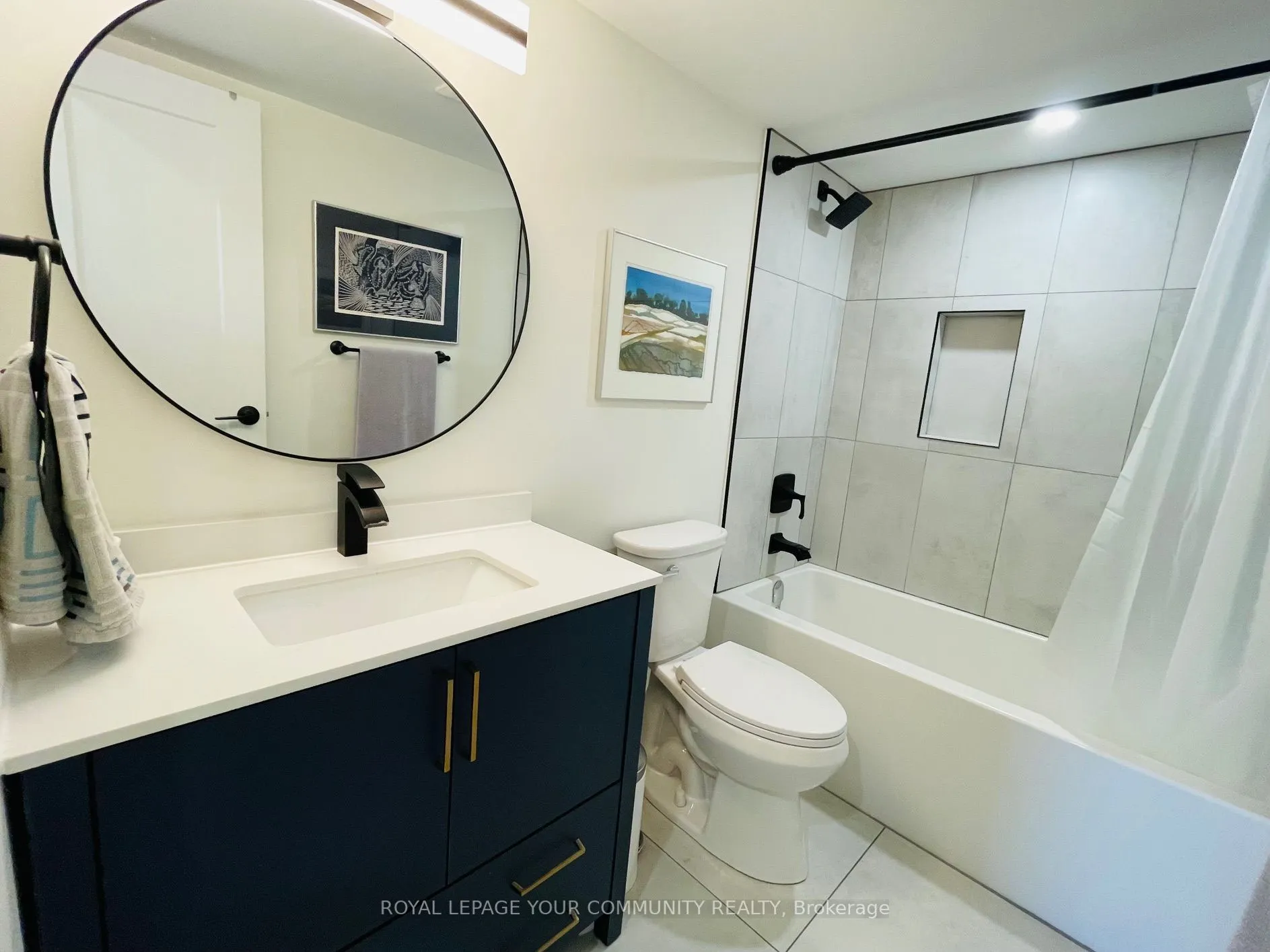 50 Inverlochy Boulevard, #1004