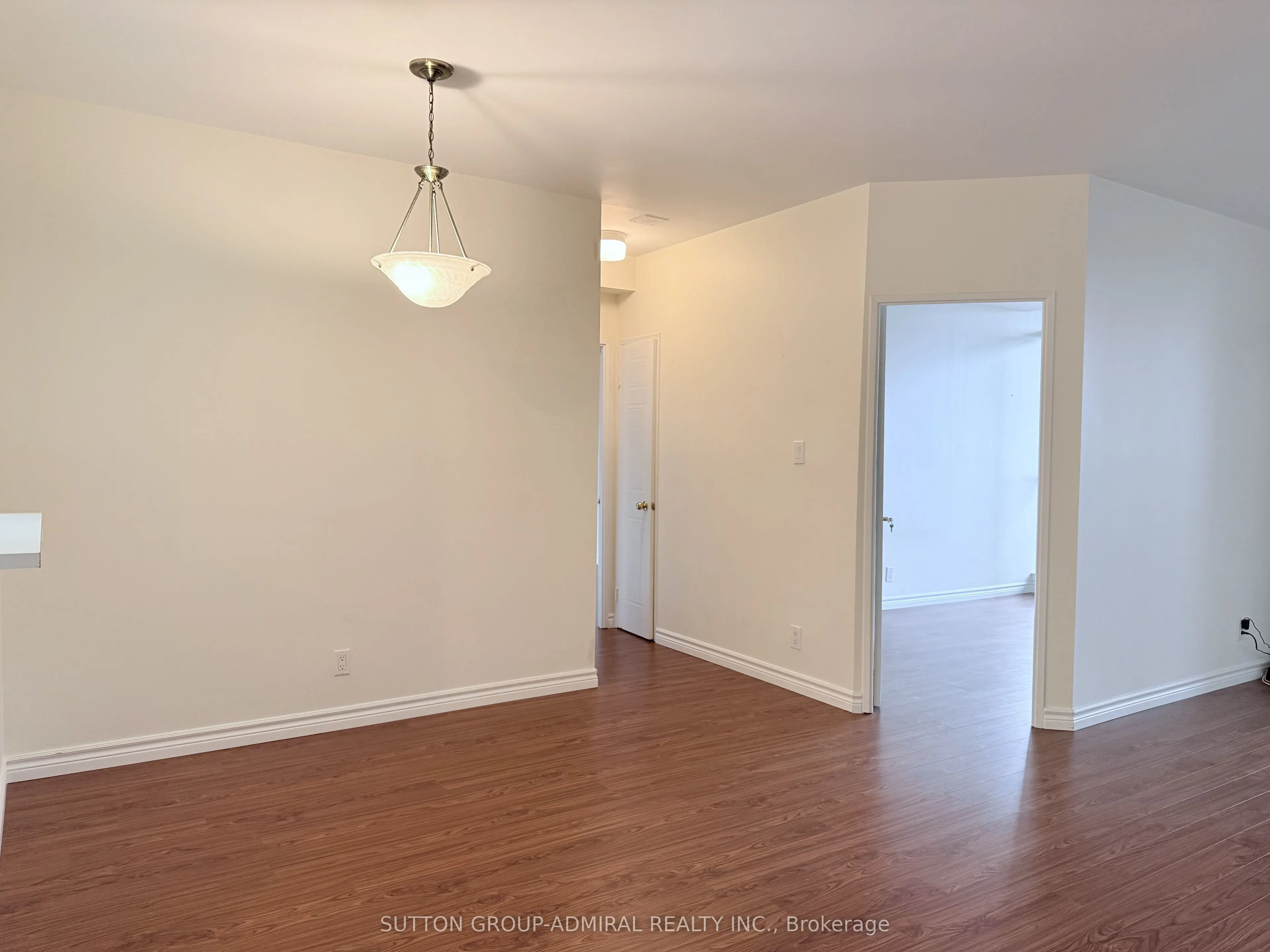 32 CLARISSA Drive, #PH27