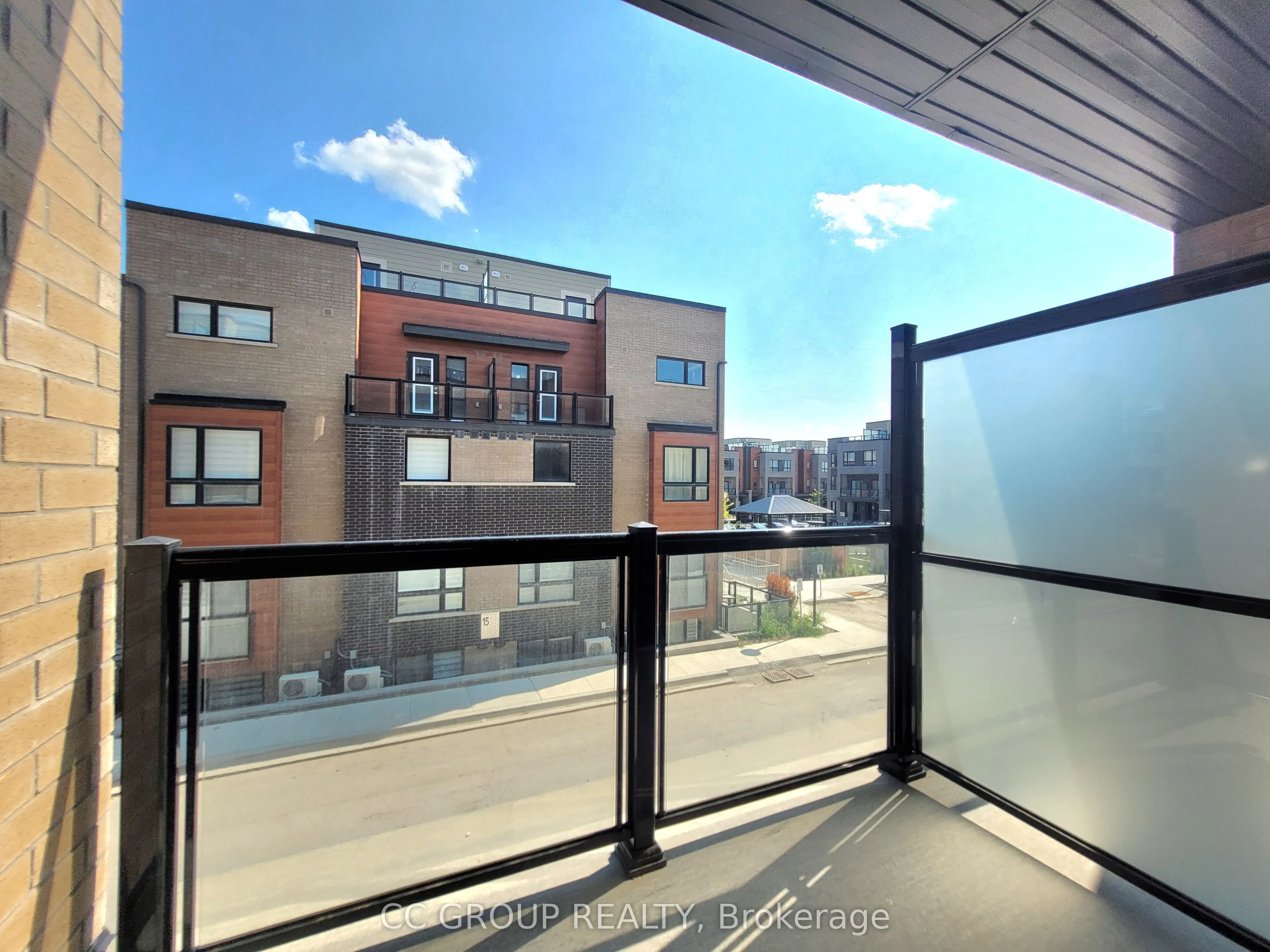 16 Lytham Green Circle, #21