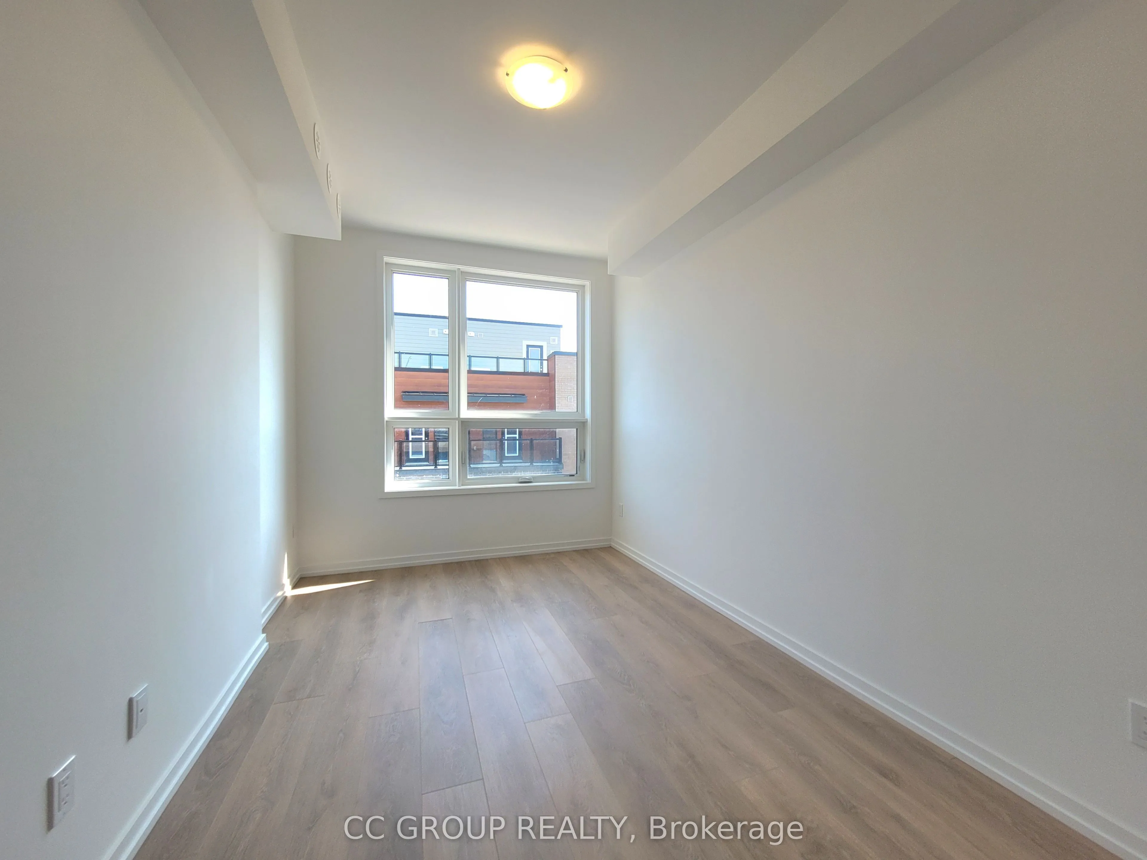 16 Lytham Green Circle, #21