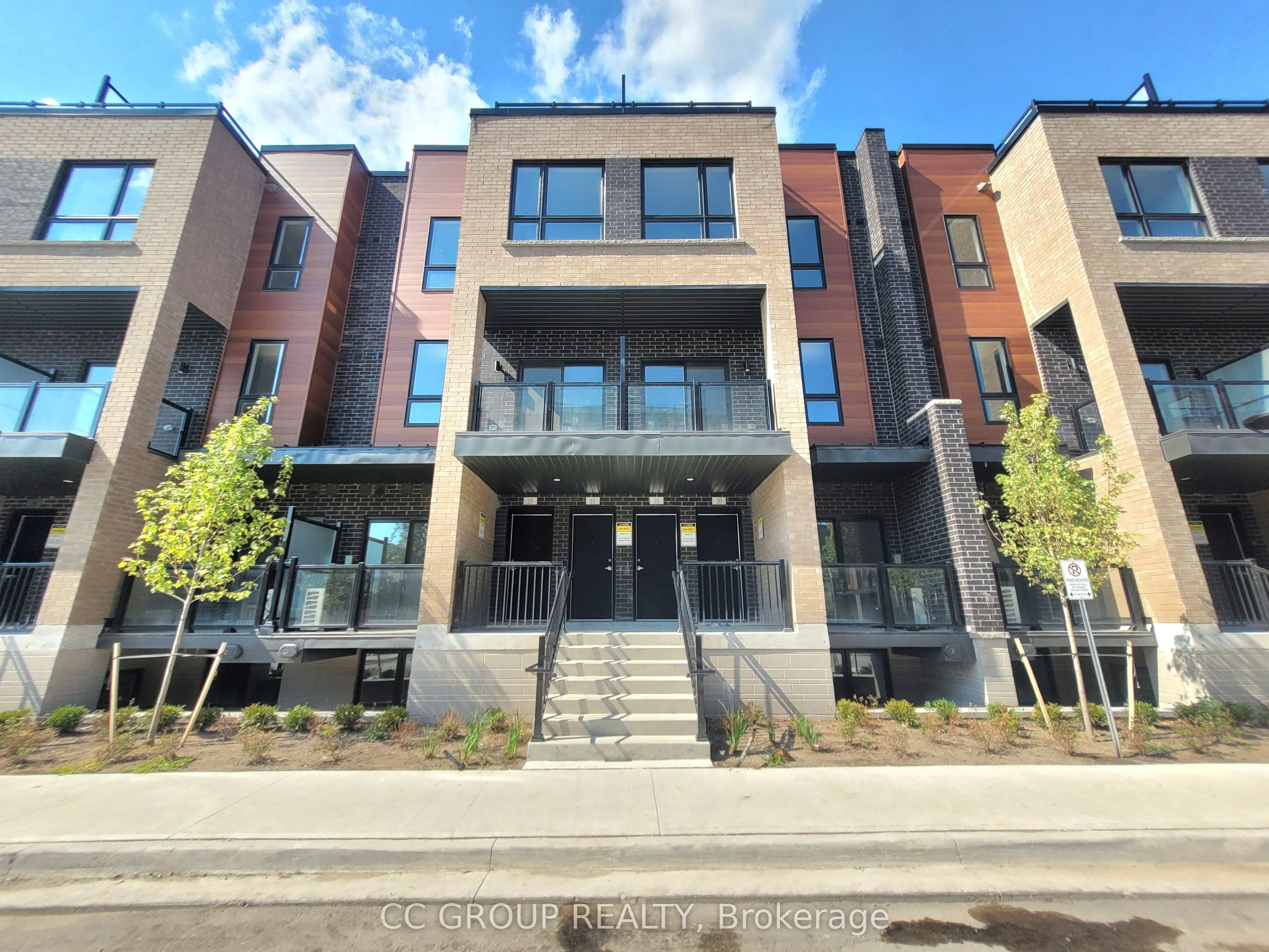 16 Lytham Green Circle, #21