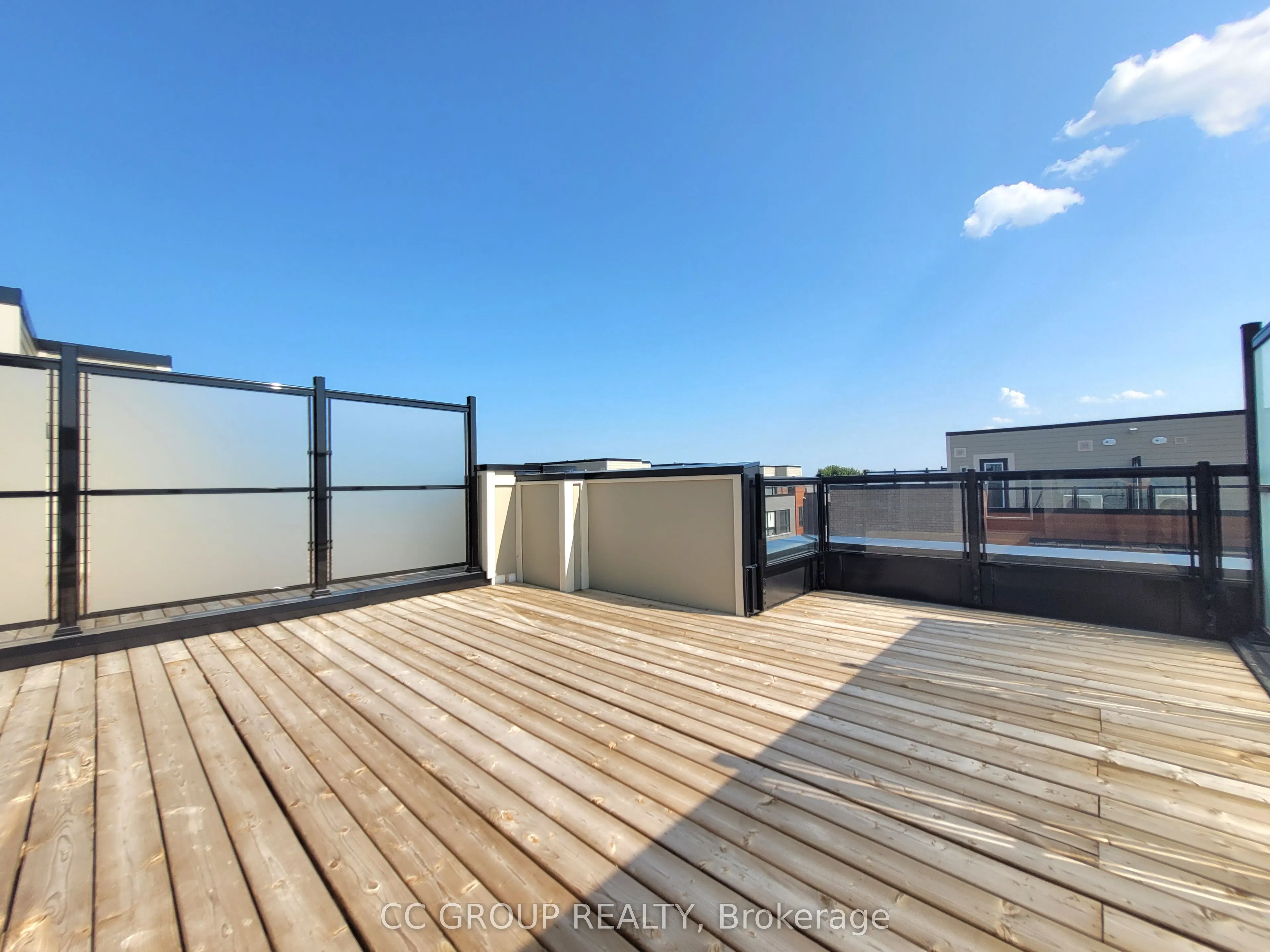 16 Lytham Green Circle, #21