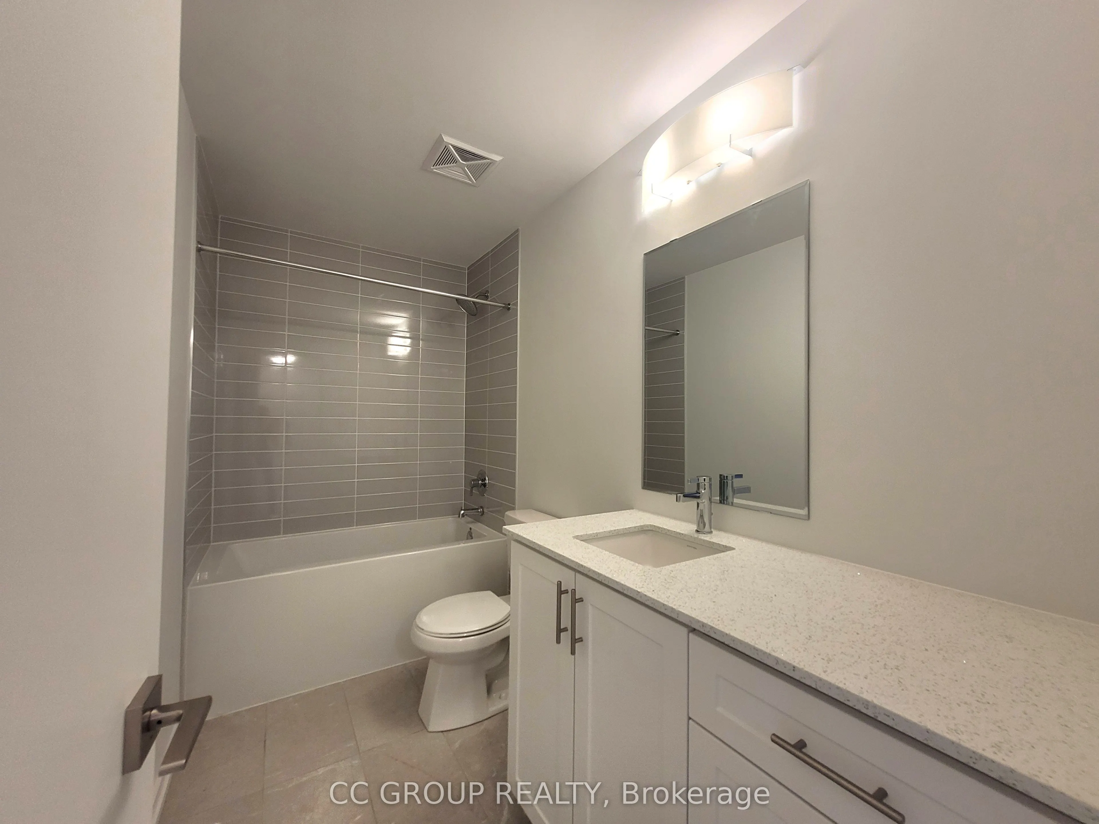 16 Lytham Green Circle, #21