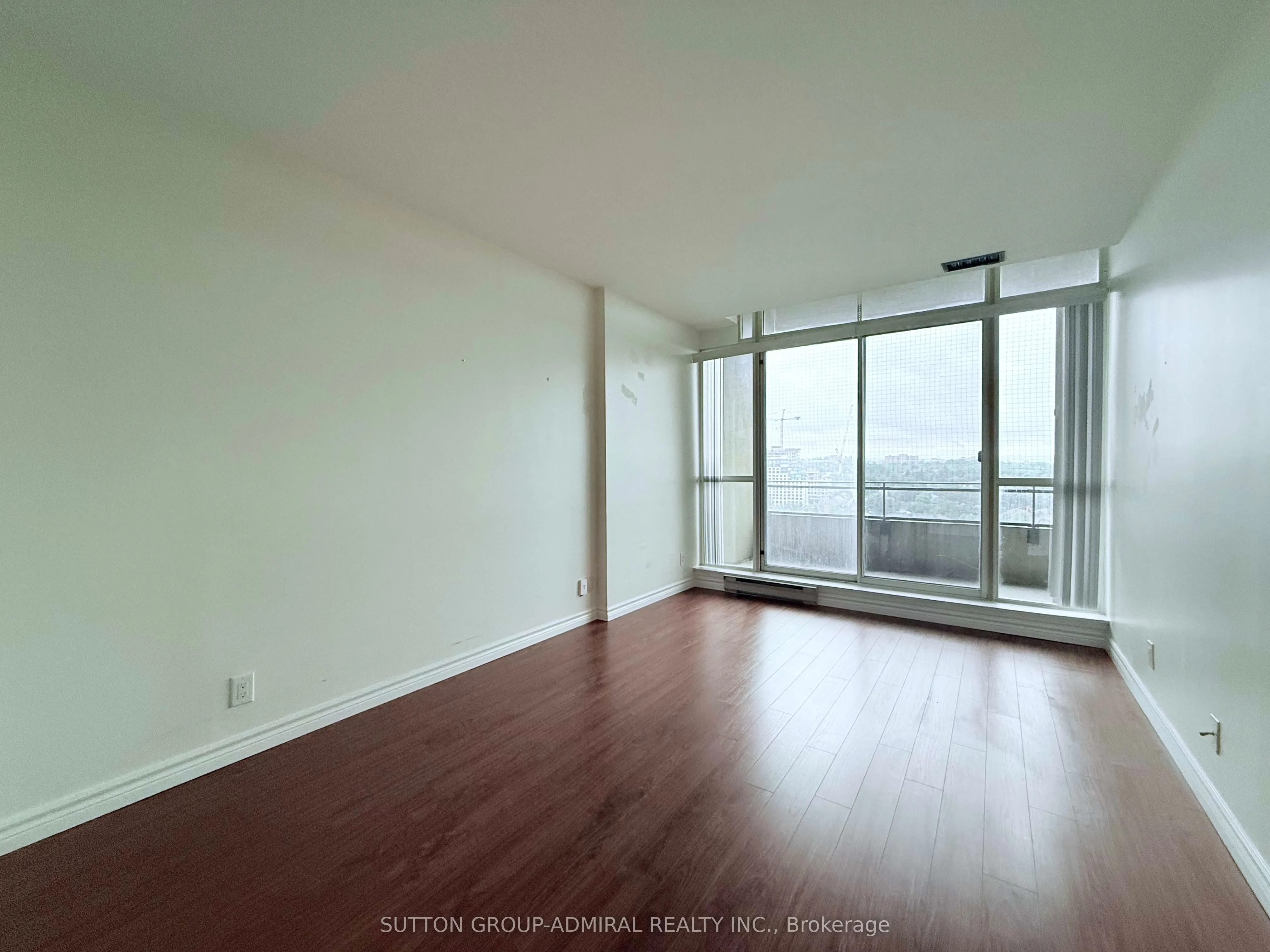32 Clarissa Drive, #PH27