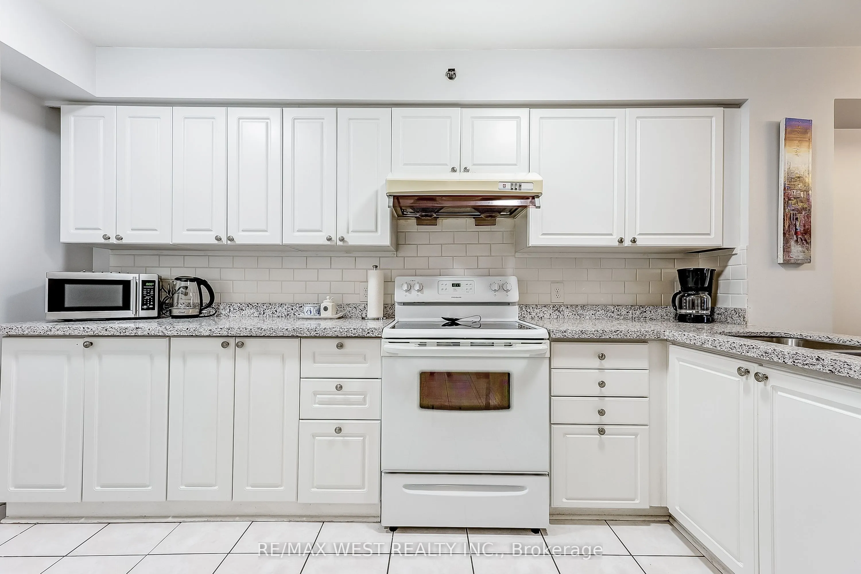 75 WELDRICK Road E, #722