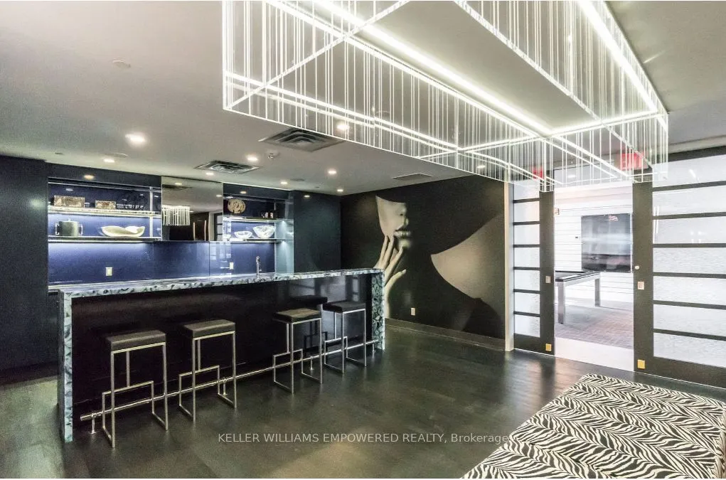 9471 Yonge Street, #Ph10