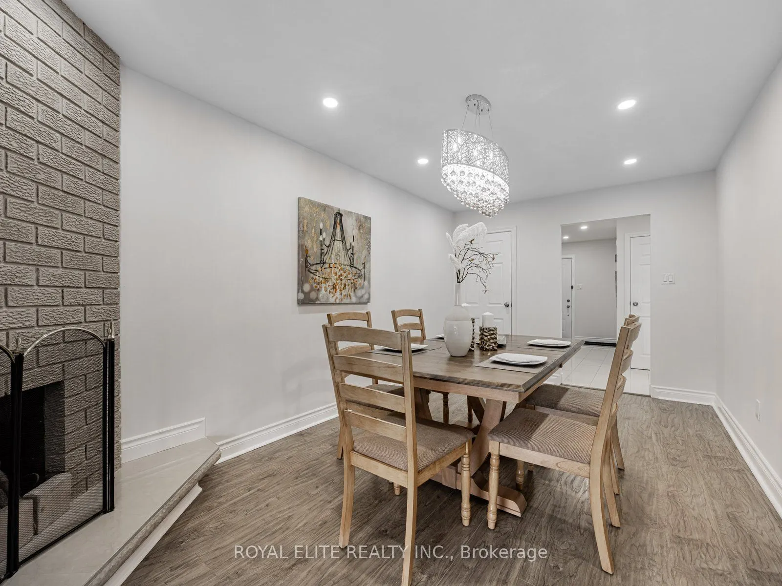 29 Ashmore Crescent