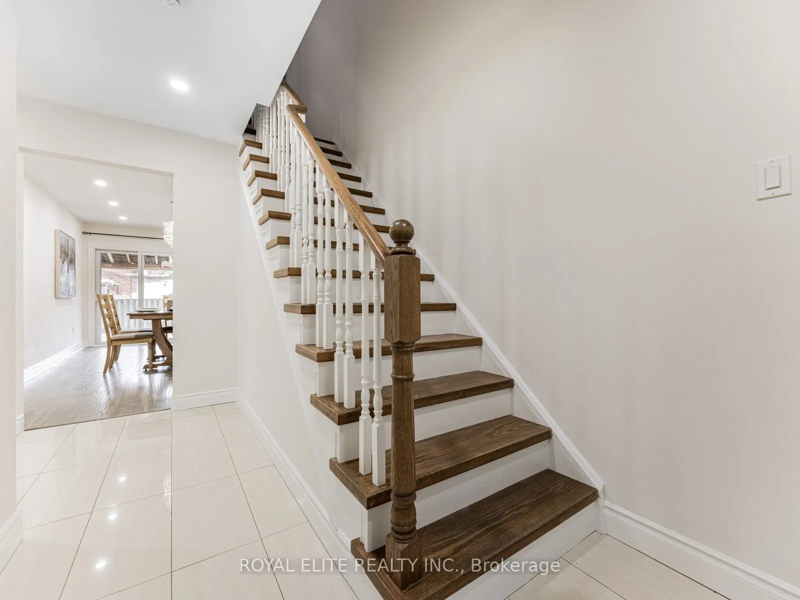 29 Ashmore Crescent
