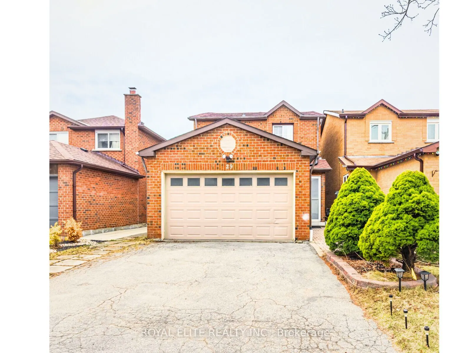 29 Ashmore Crescent