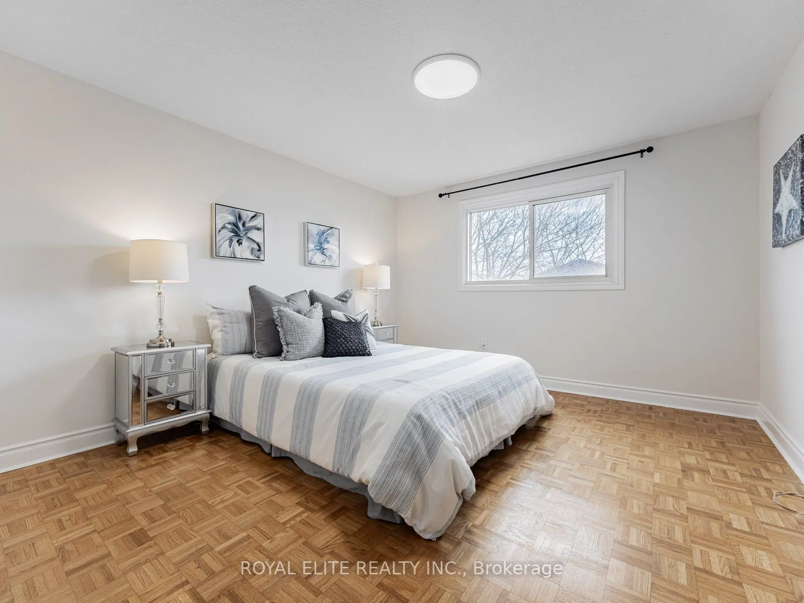 29 Ashmore Crescent