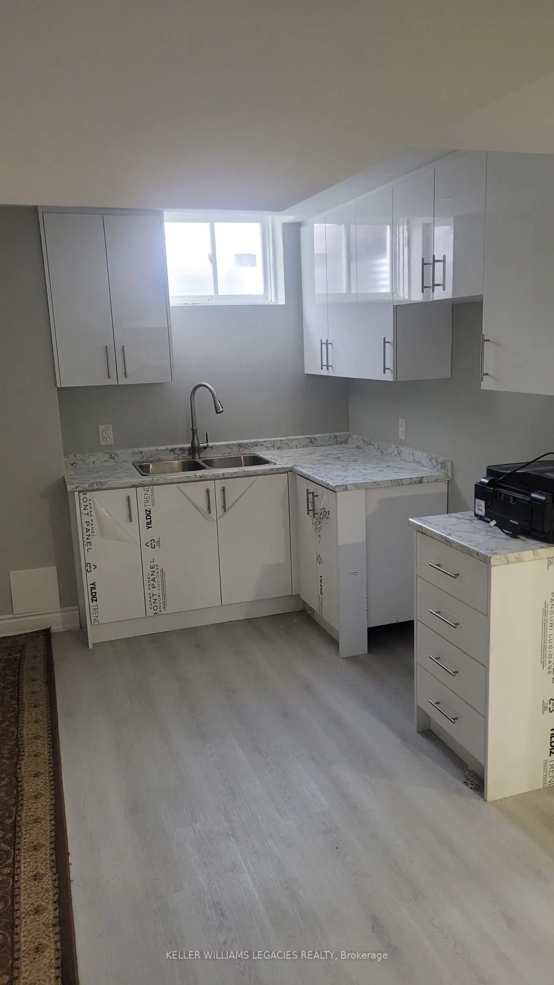 2300 Grainger Loop