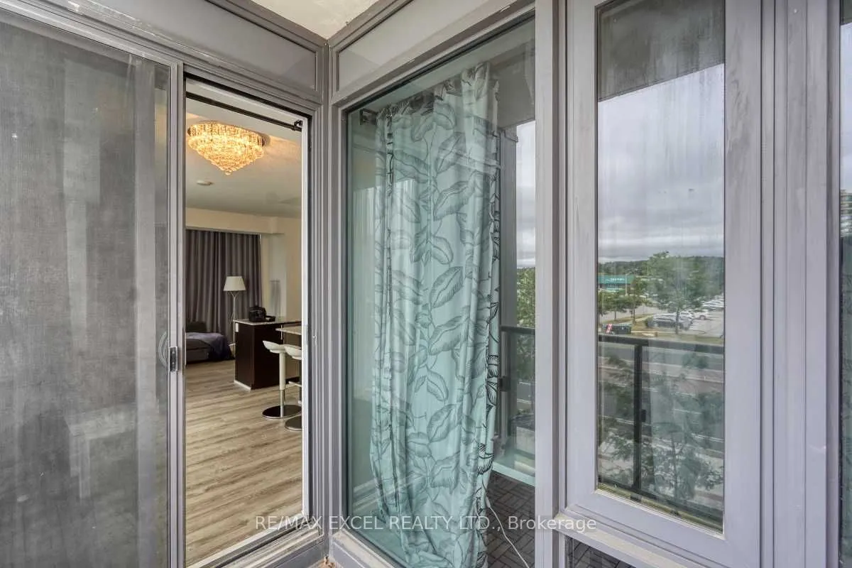 9608 Yonge Street, #202A