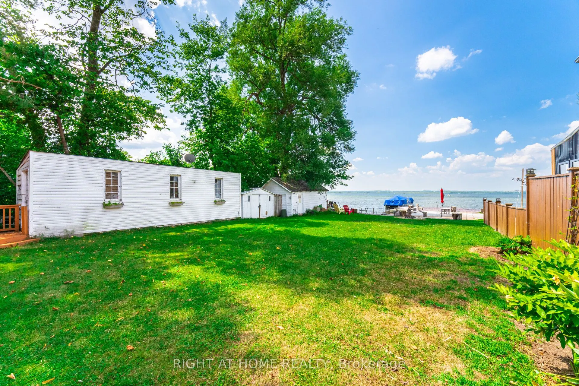428 Lake Drive S