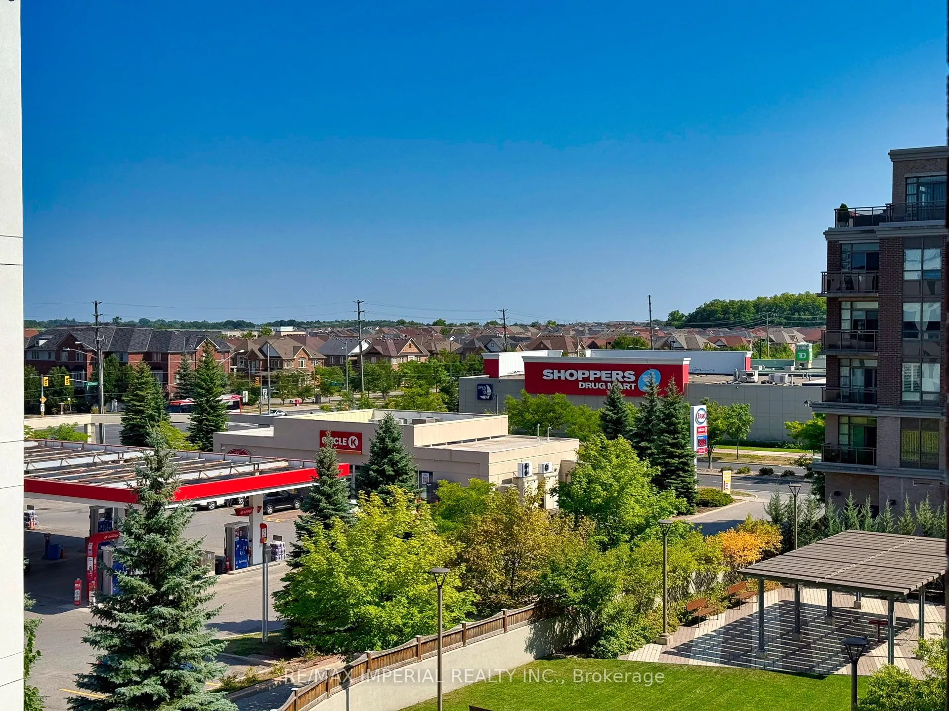 540 bur oak Avenue, #530