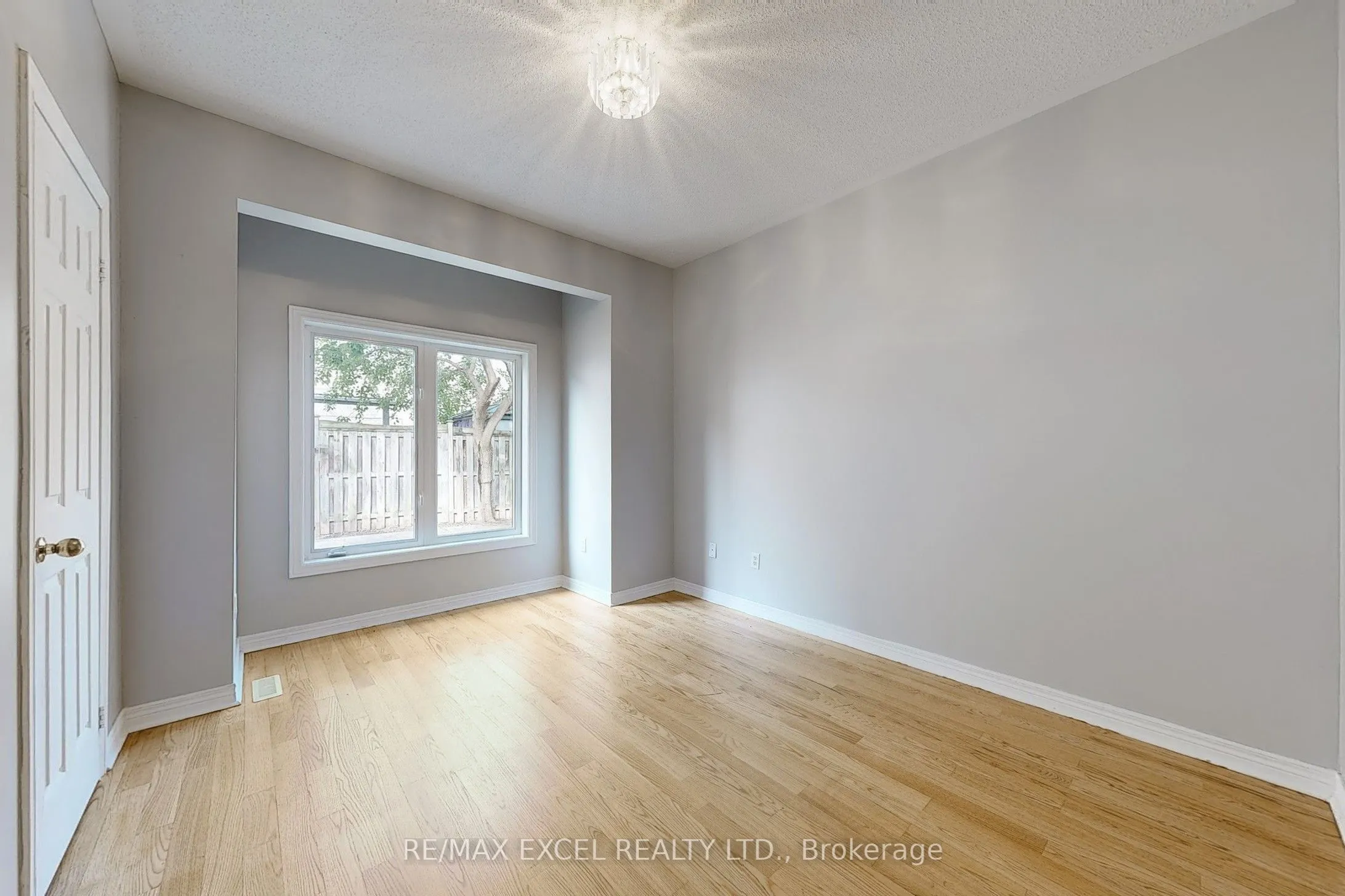 38 Ayhart Street