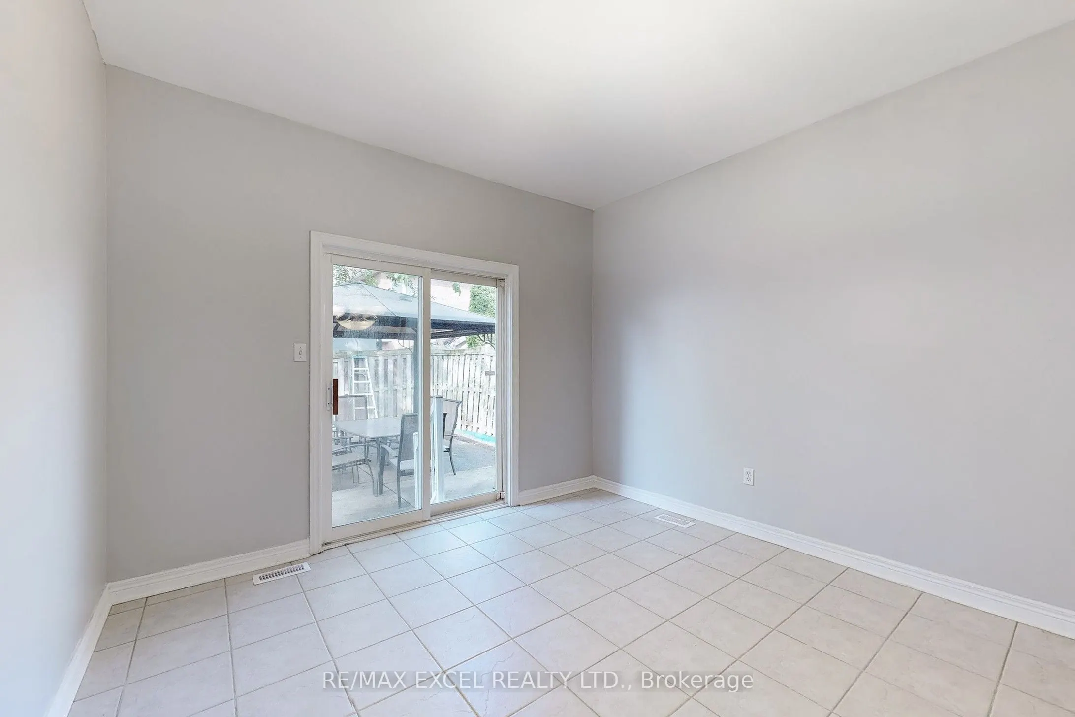 38 Ayhart Street