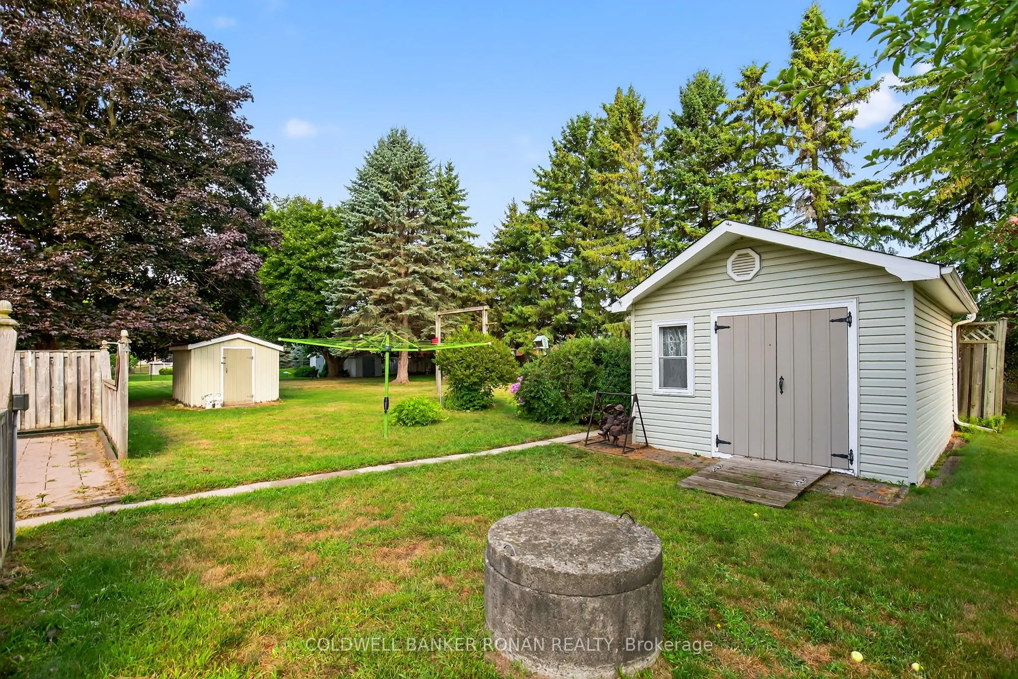 8 Douglas Drive