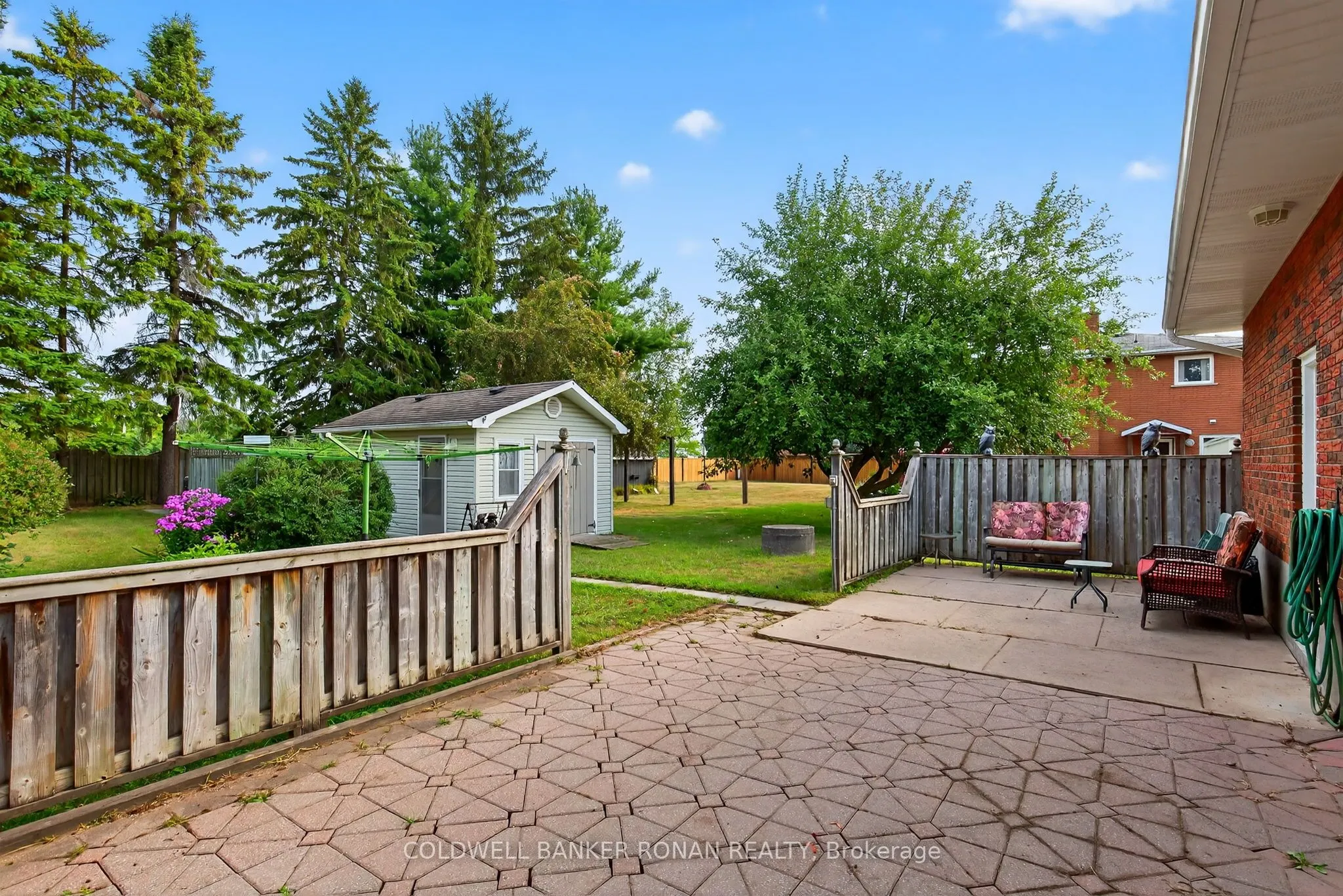 8 Douglas Drive