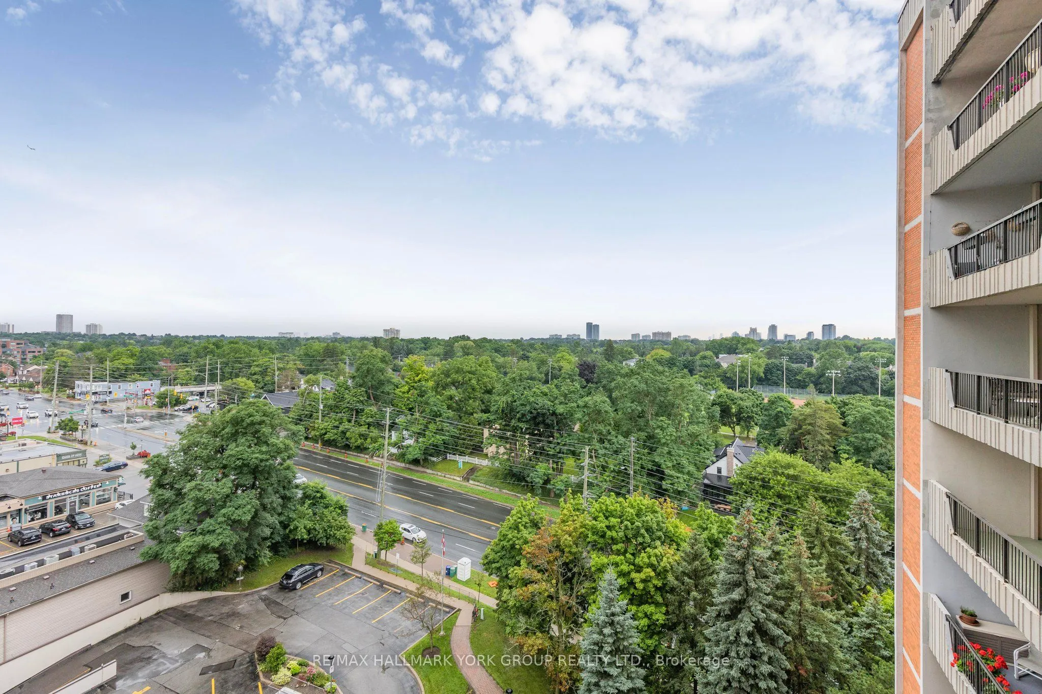 7811 Yonge Street, #1007