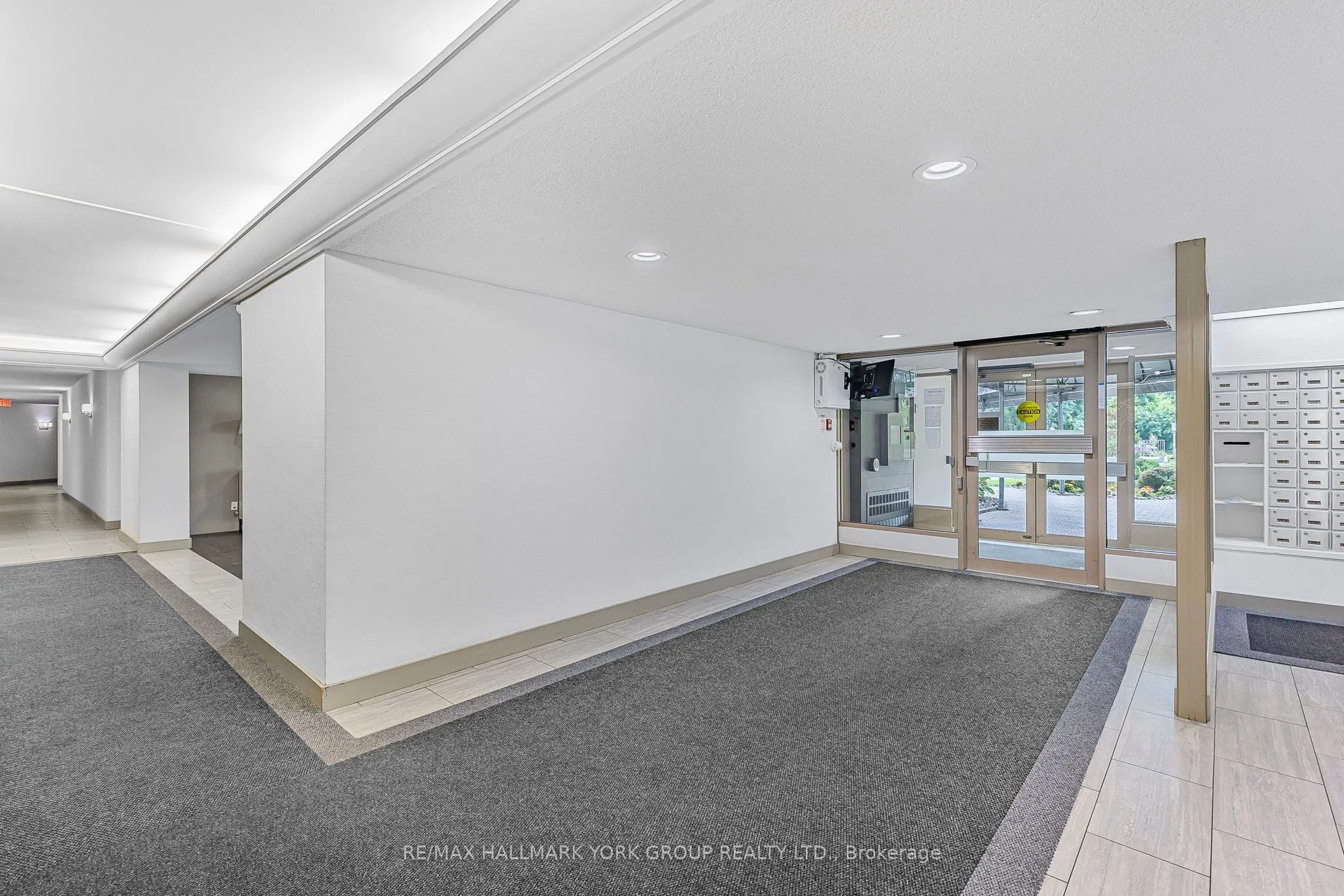 7811 Yonge Street, #1007