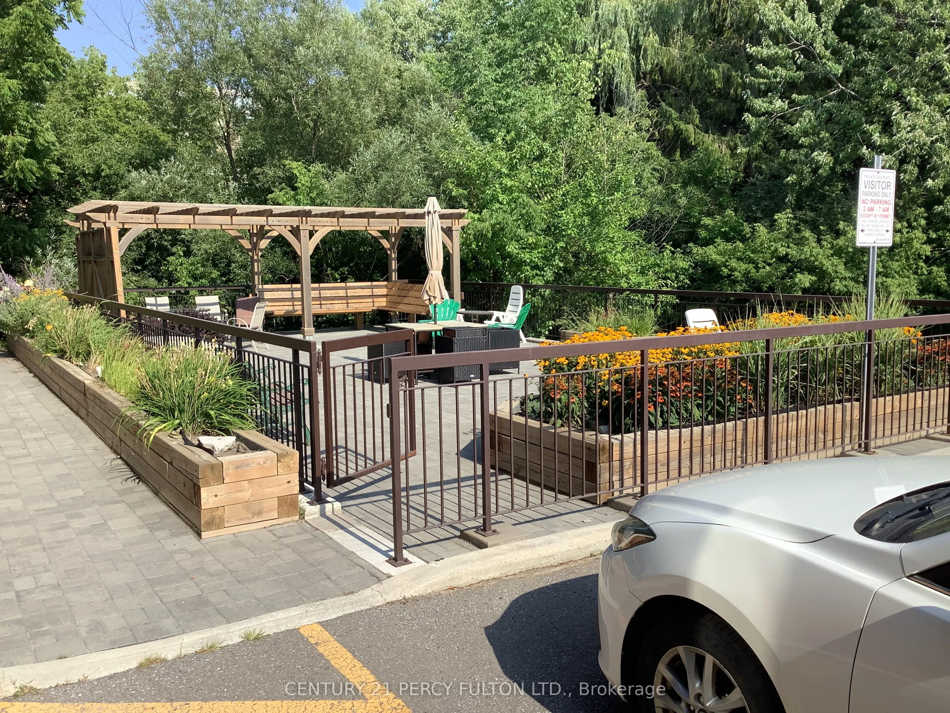 249 Major Mackenzie Drive E, #203