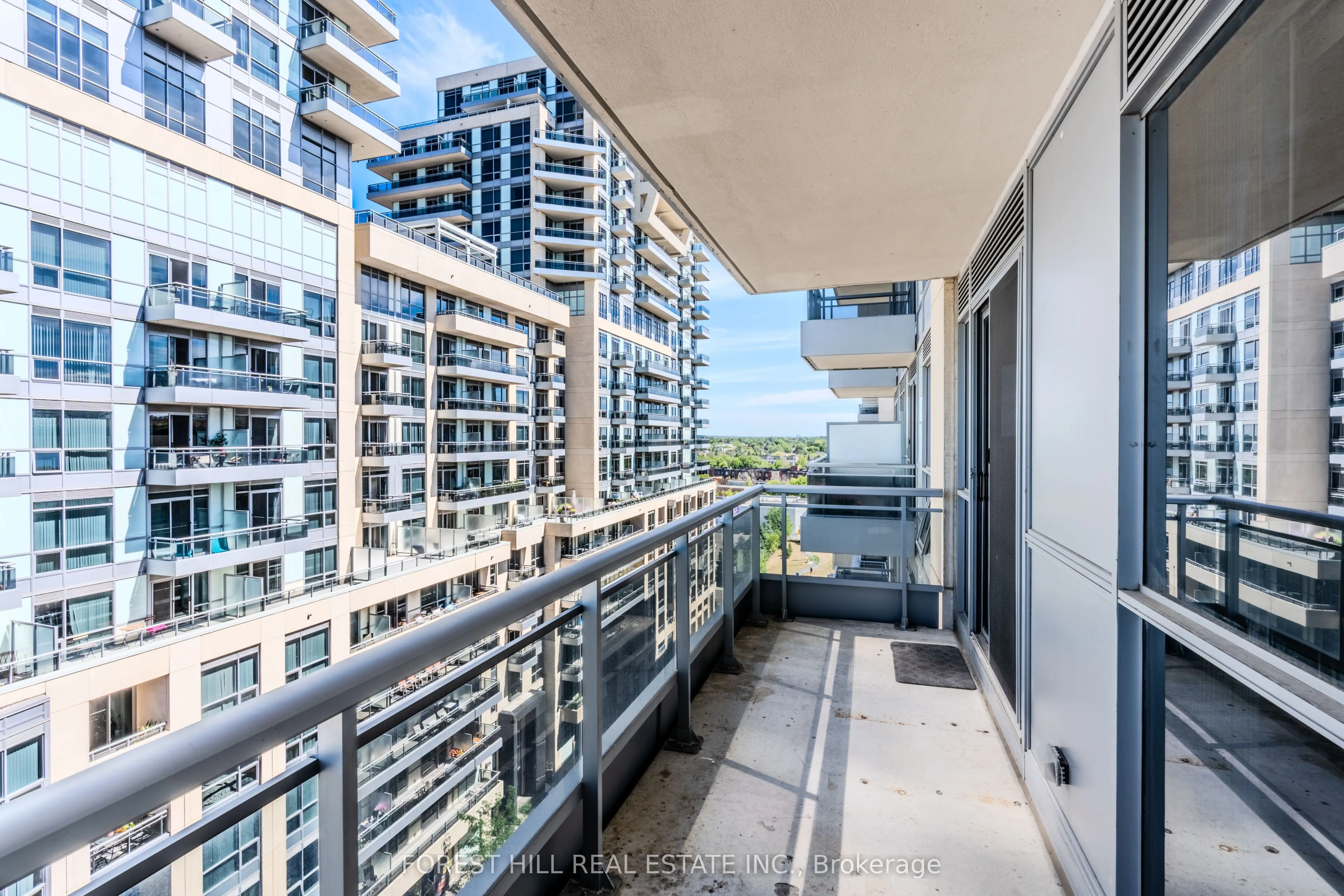 9191 Yonge Street, #SW908