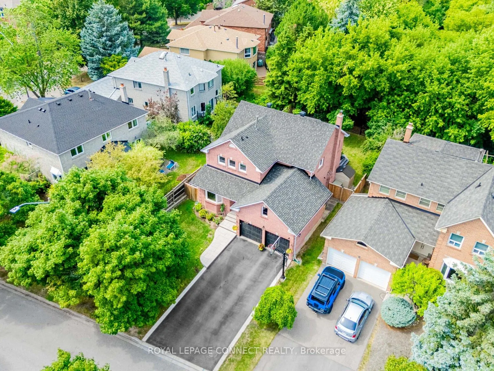 42 Lyndhurst Drive