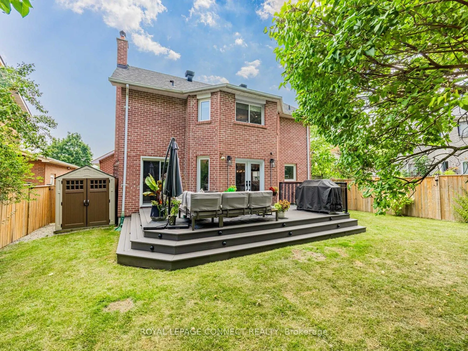 42 Lyndhurst Drive