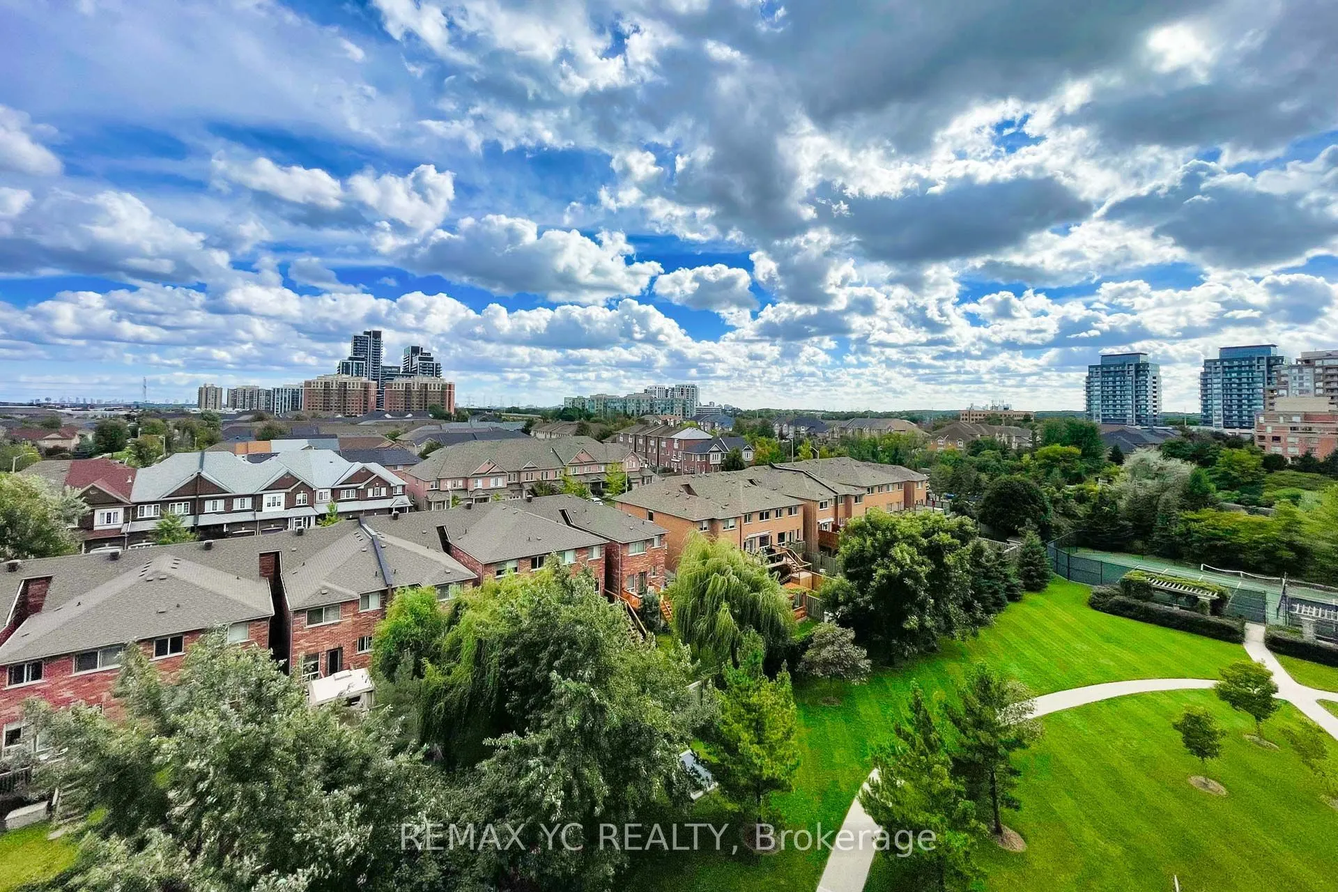 310 Red Maple Road, #702