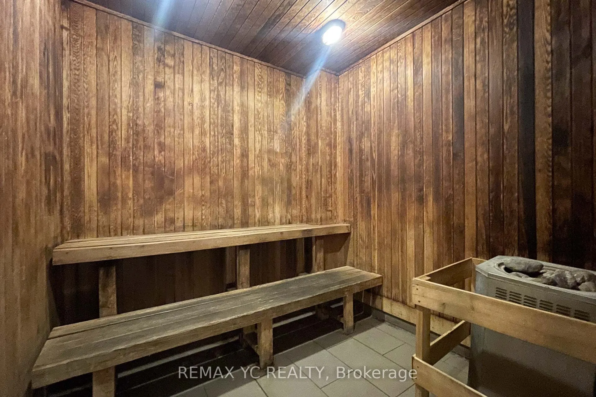 310 Red Maple Road, #702