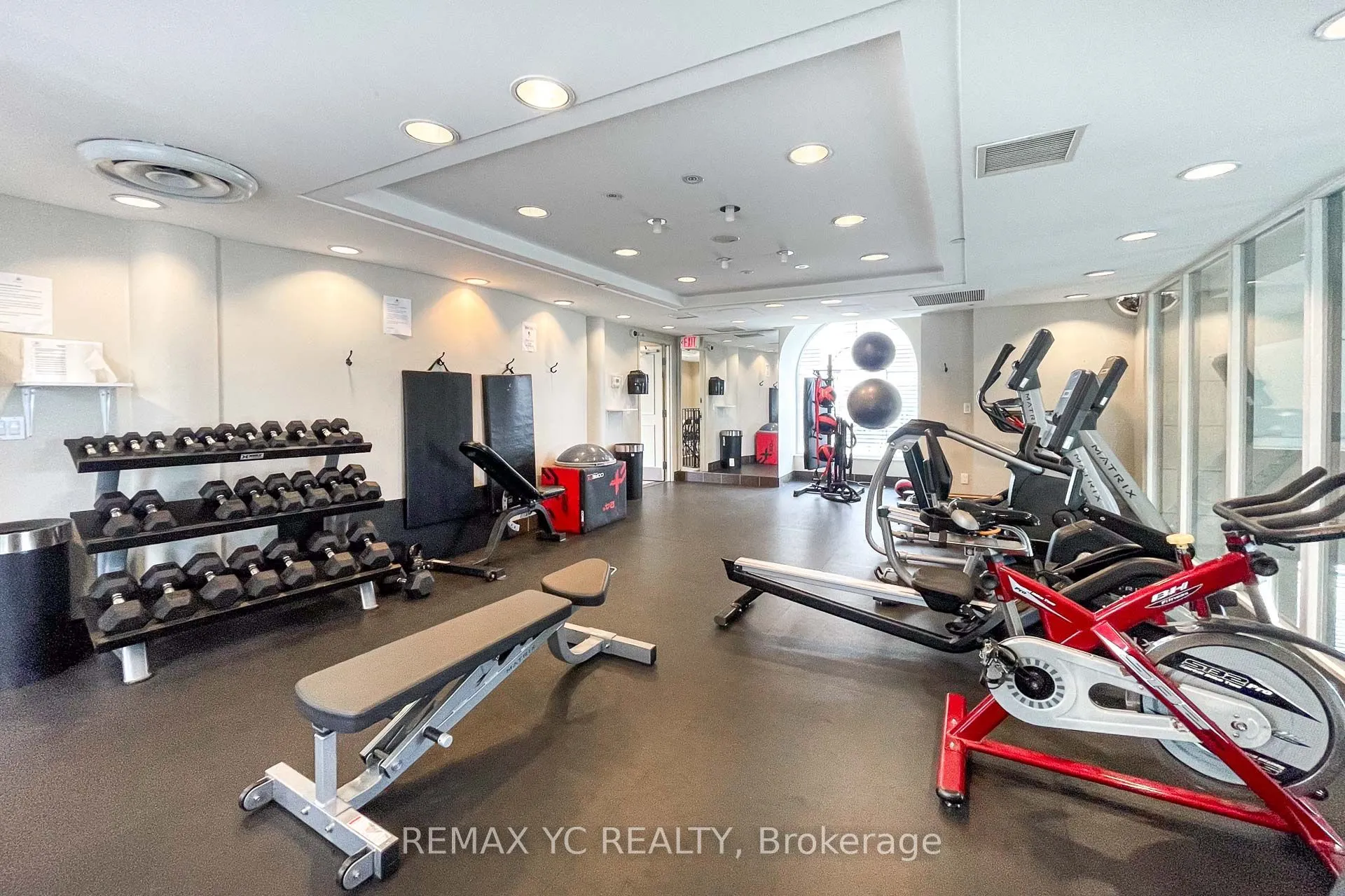 310 Red Maple Road, #702