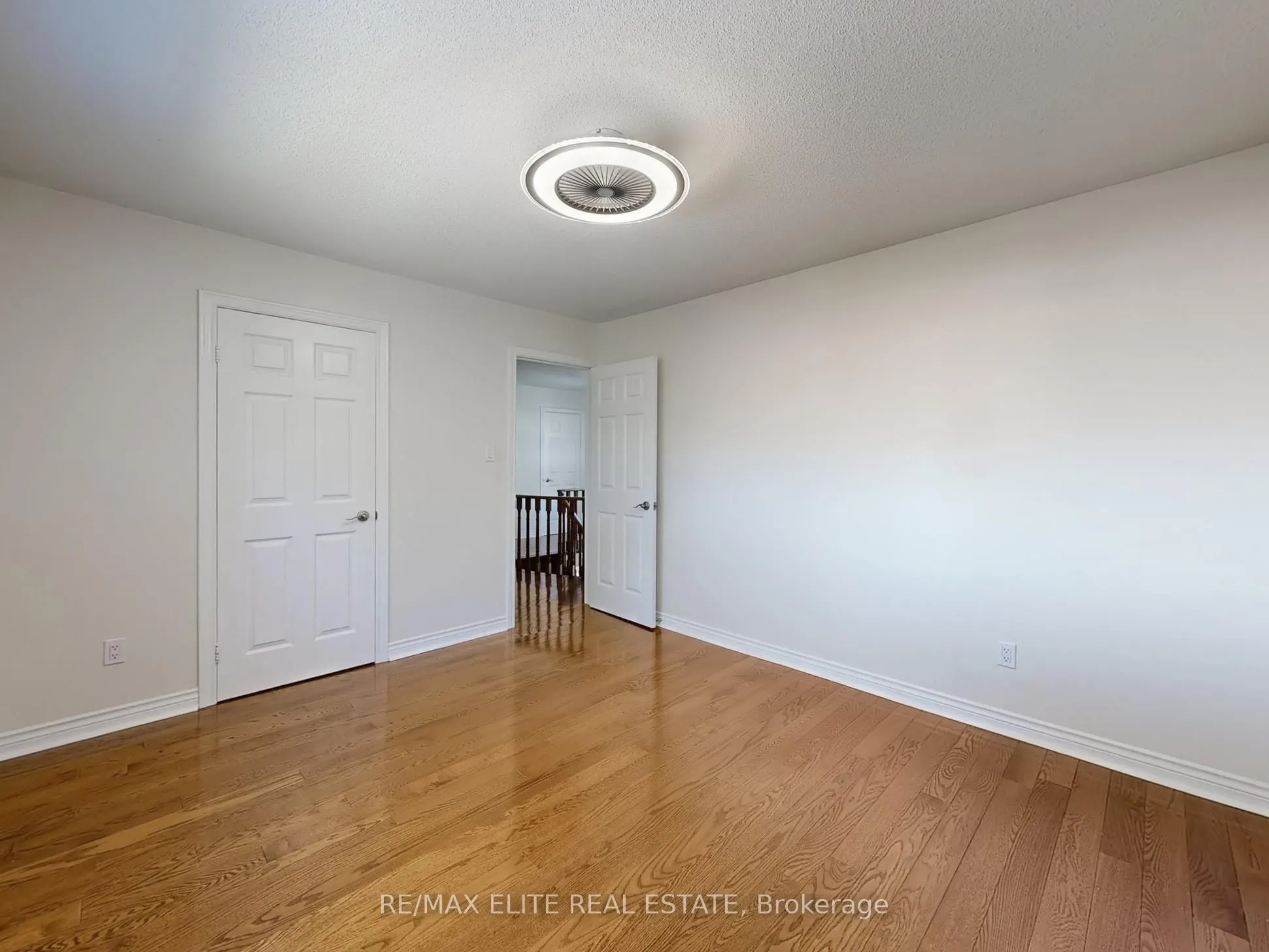 8 Millpond Place