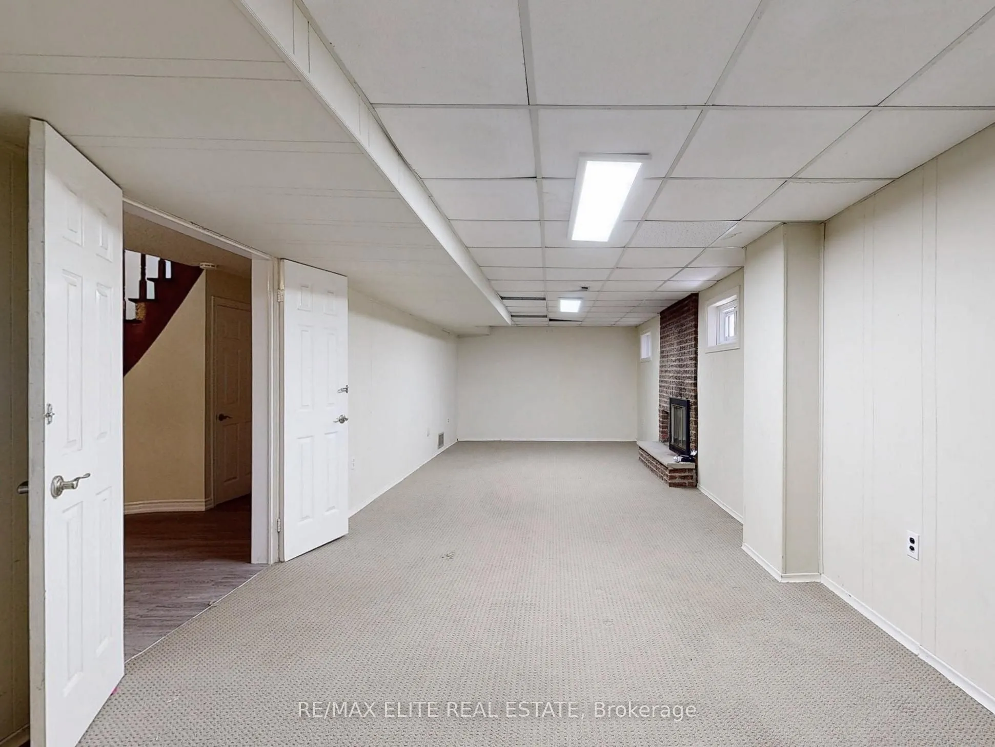 8 Millpond Place