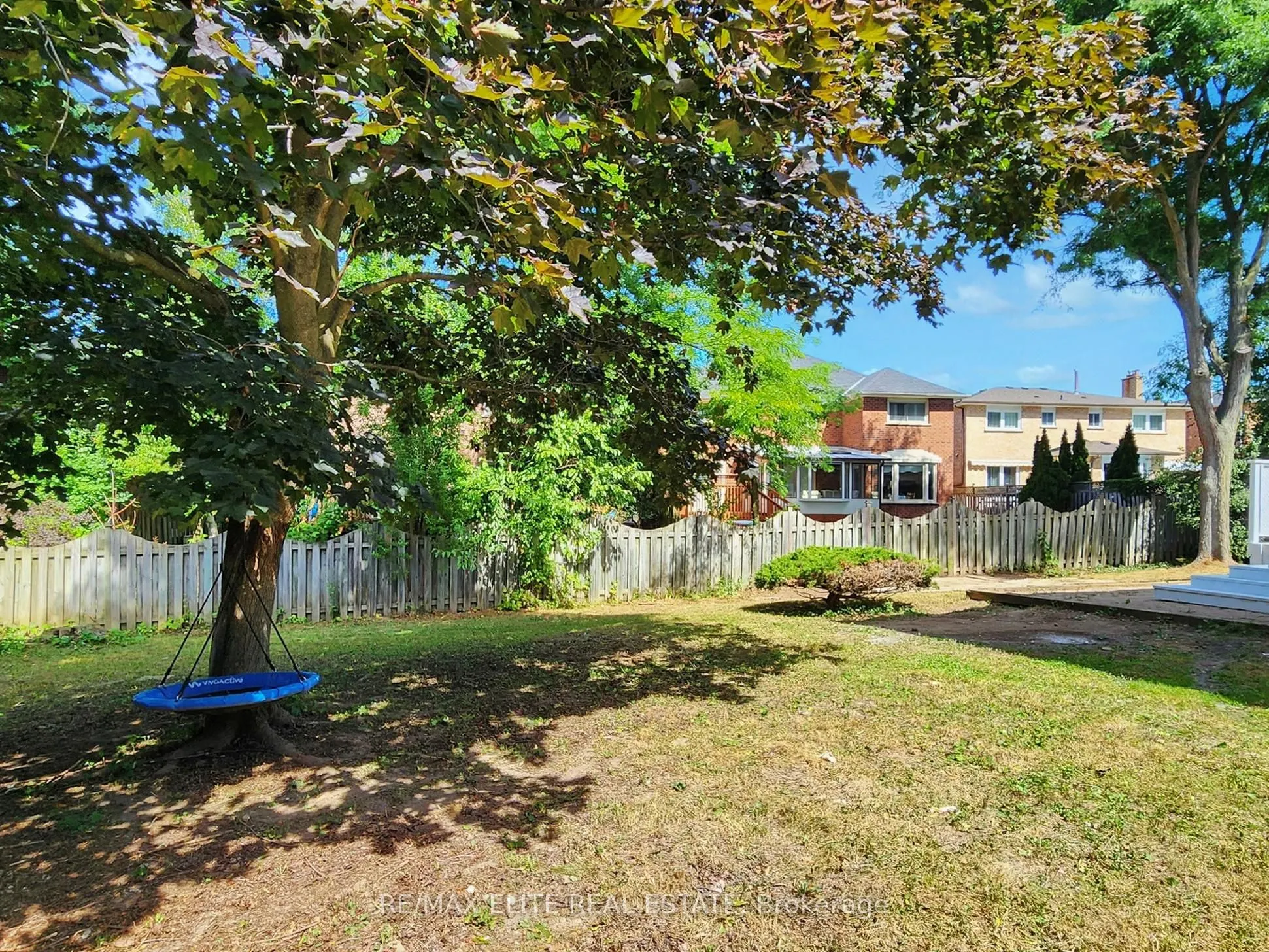 8 Millpond Place