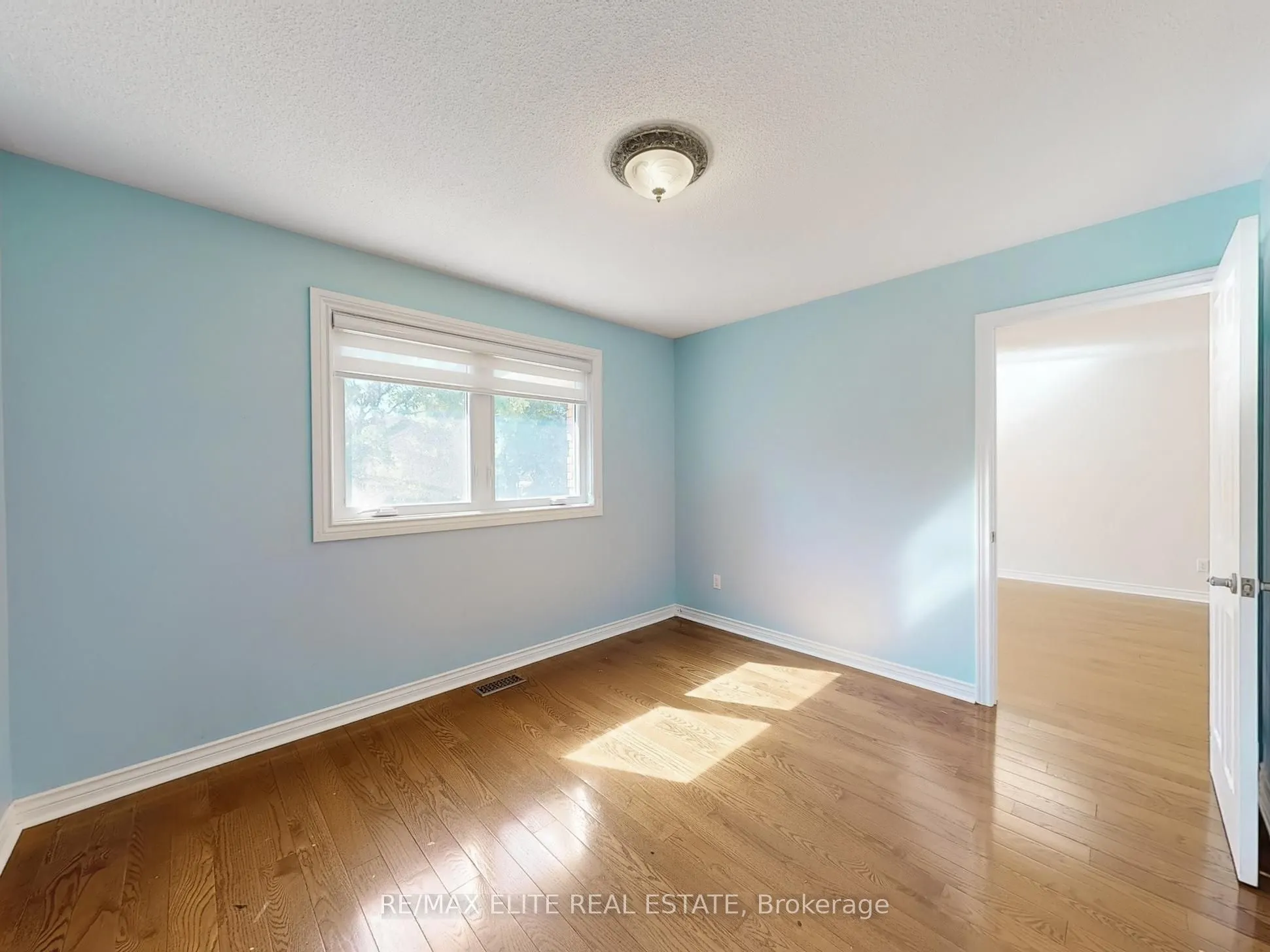 8 Millpond Place