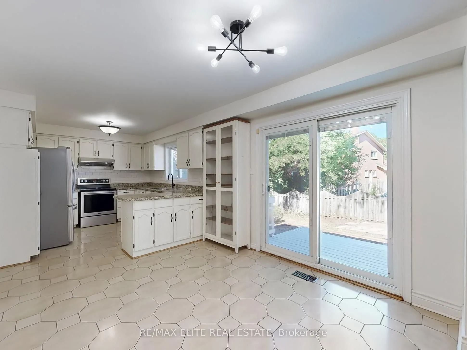 8 Millpond Place