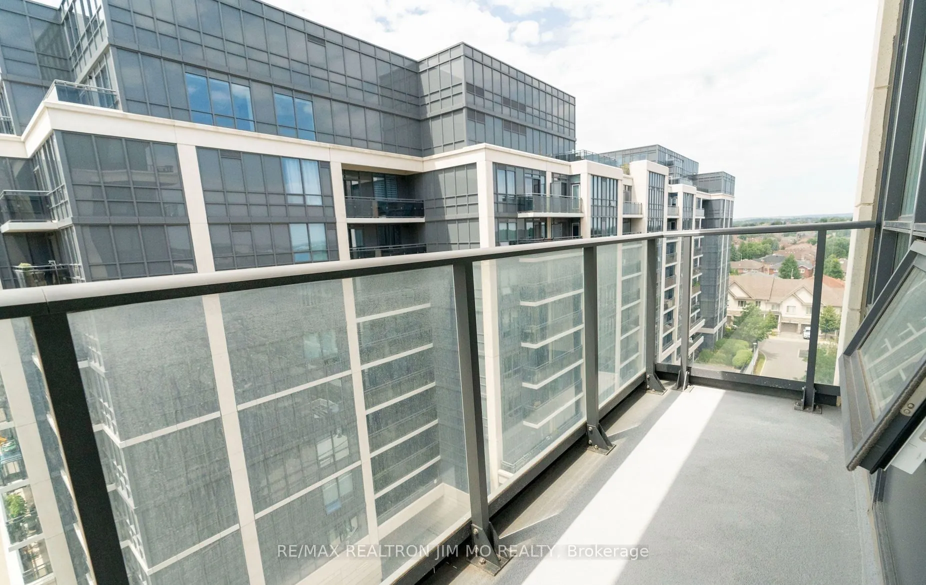 396 Highway 7 E, #912