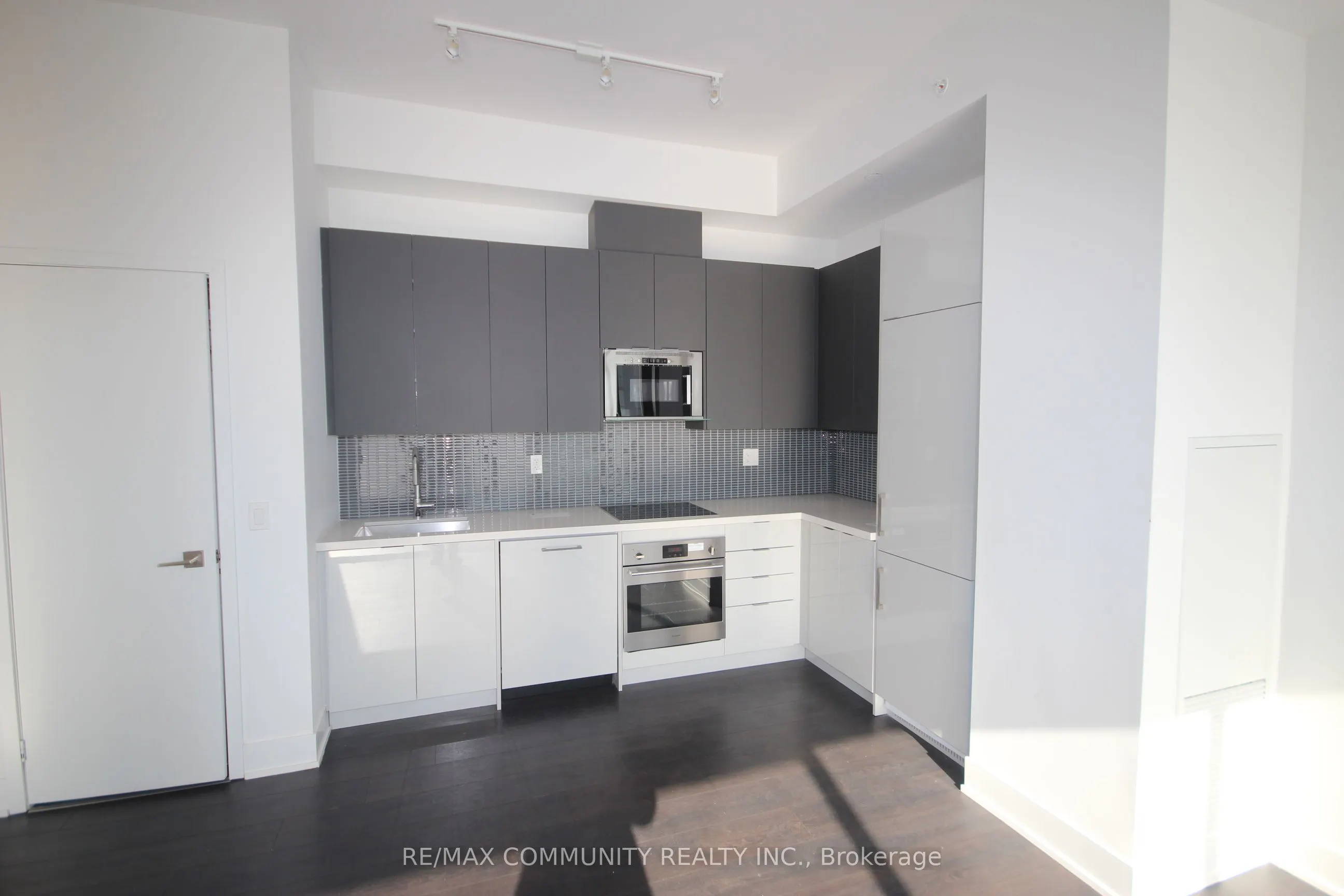 2916 Highway 7, #3002