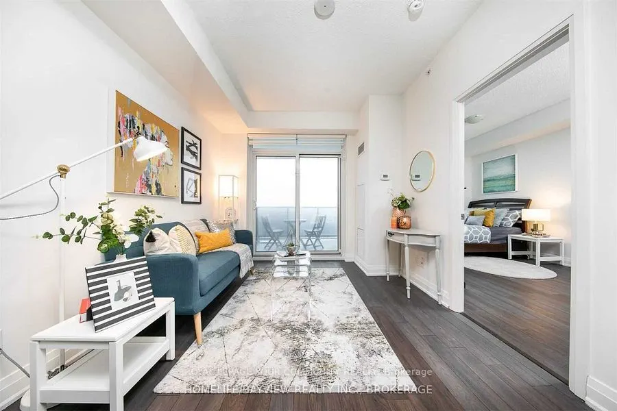 7165 Yonge Street, #727
