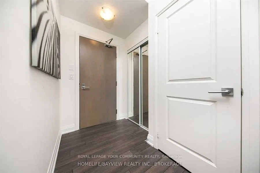 7165 Yonge Street, #727