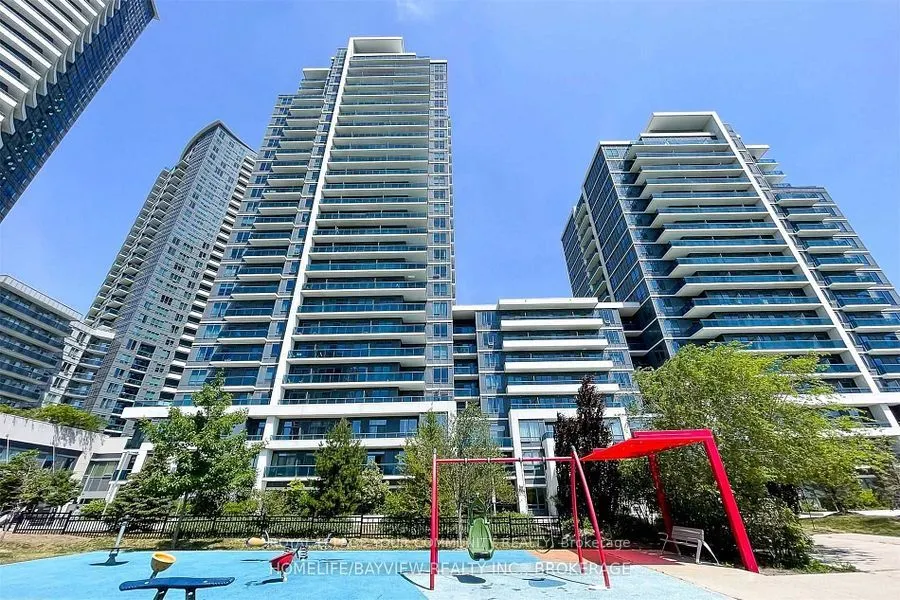 7165 Yonge Street, #727